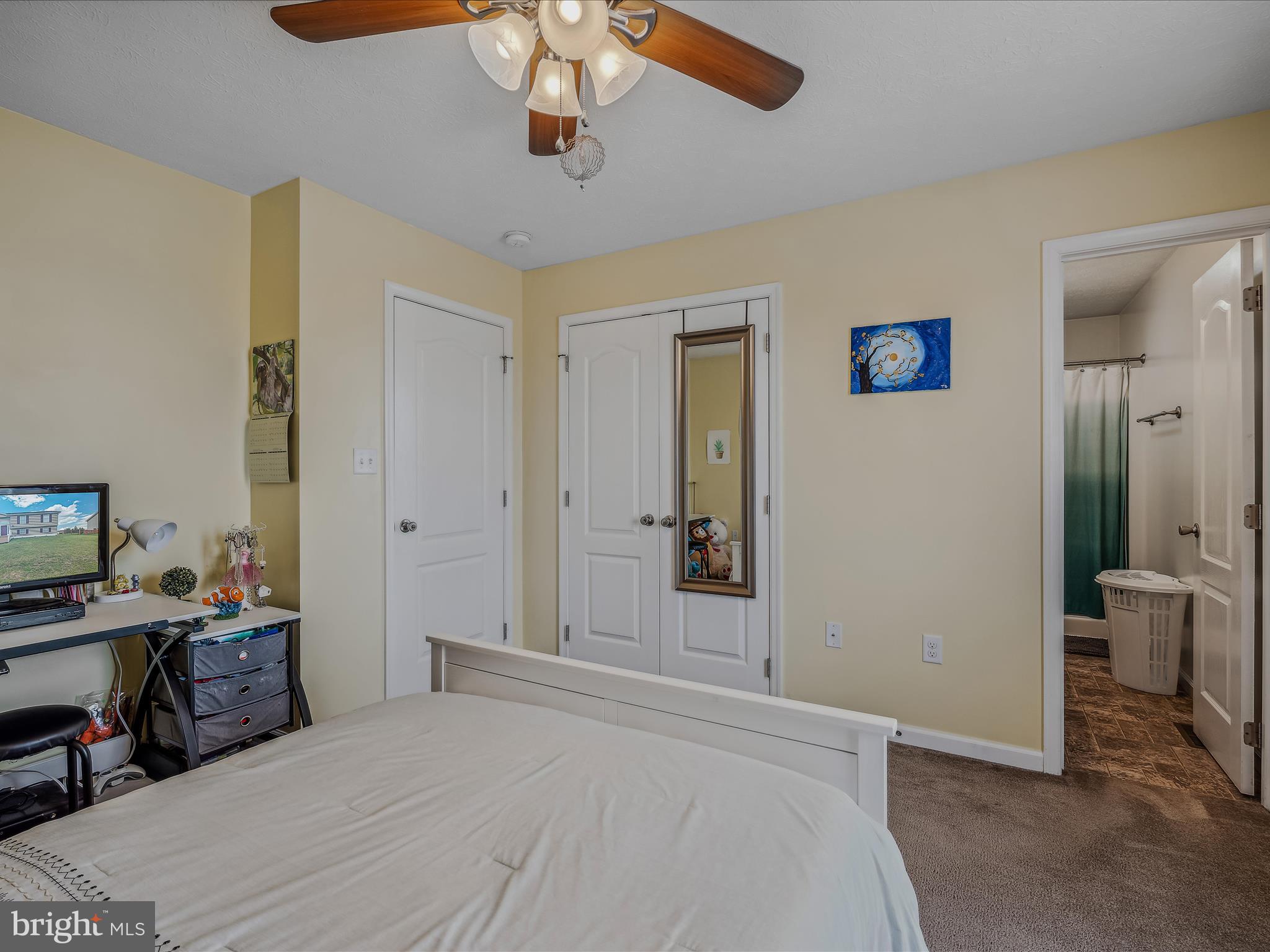 THE VINEYARDS - Residential