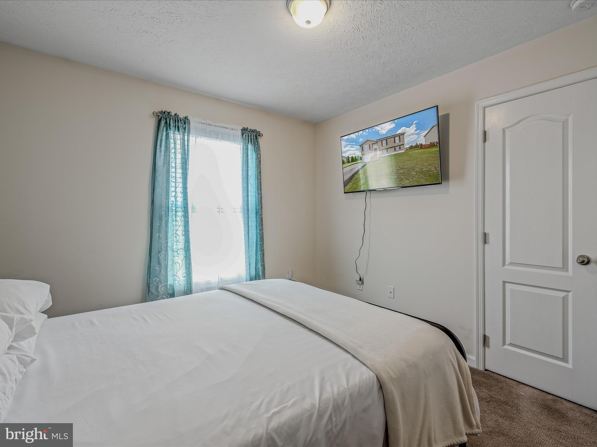 THE VINEYARDS - Residential