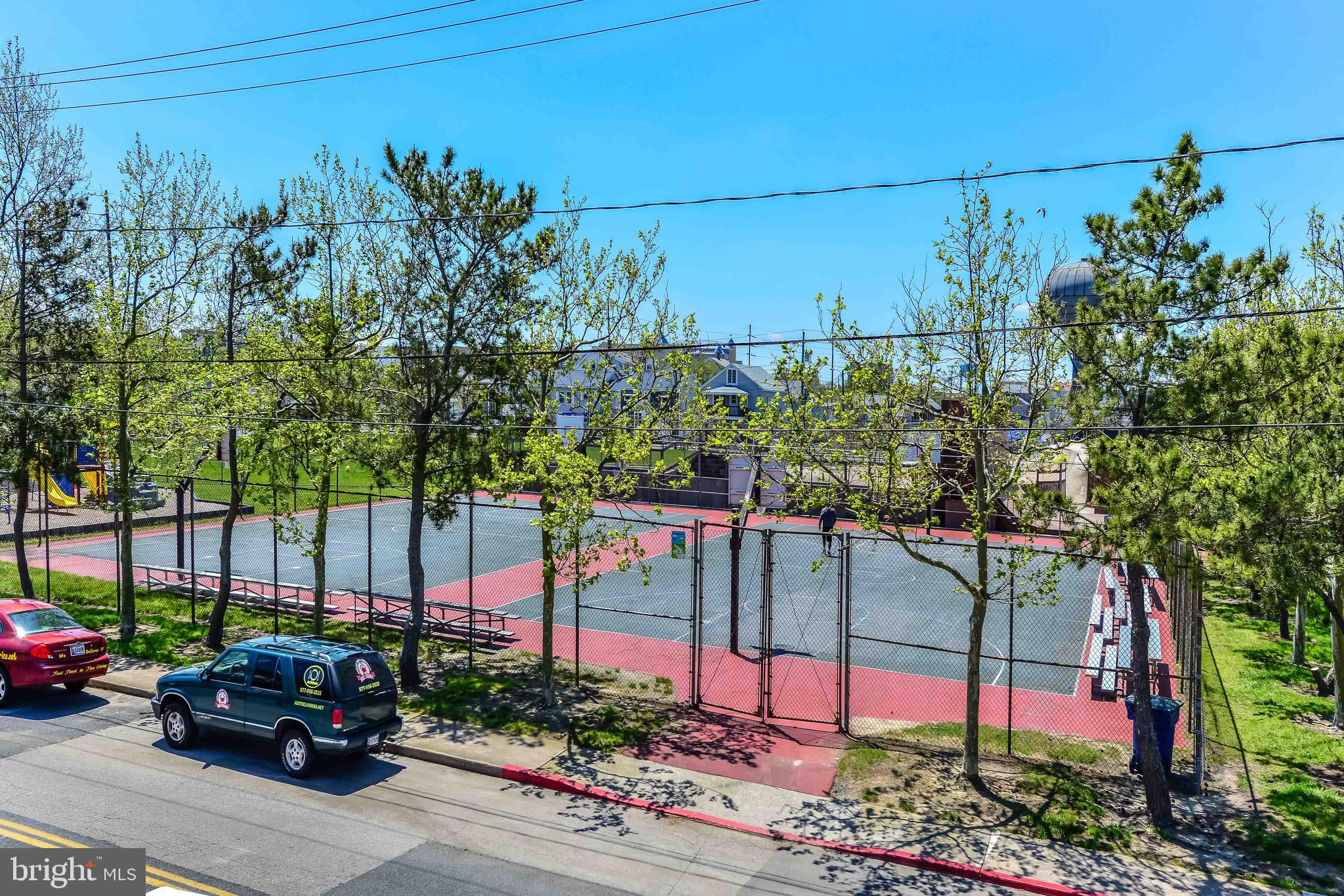 HITCHENS & TRIMPER - Residential