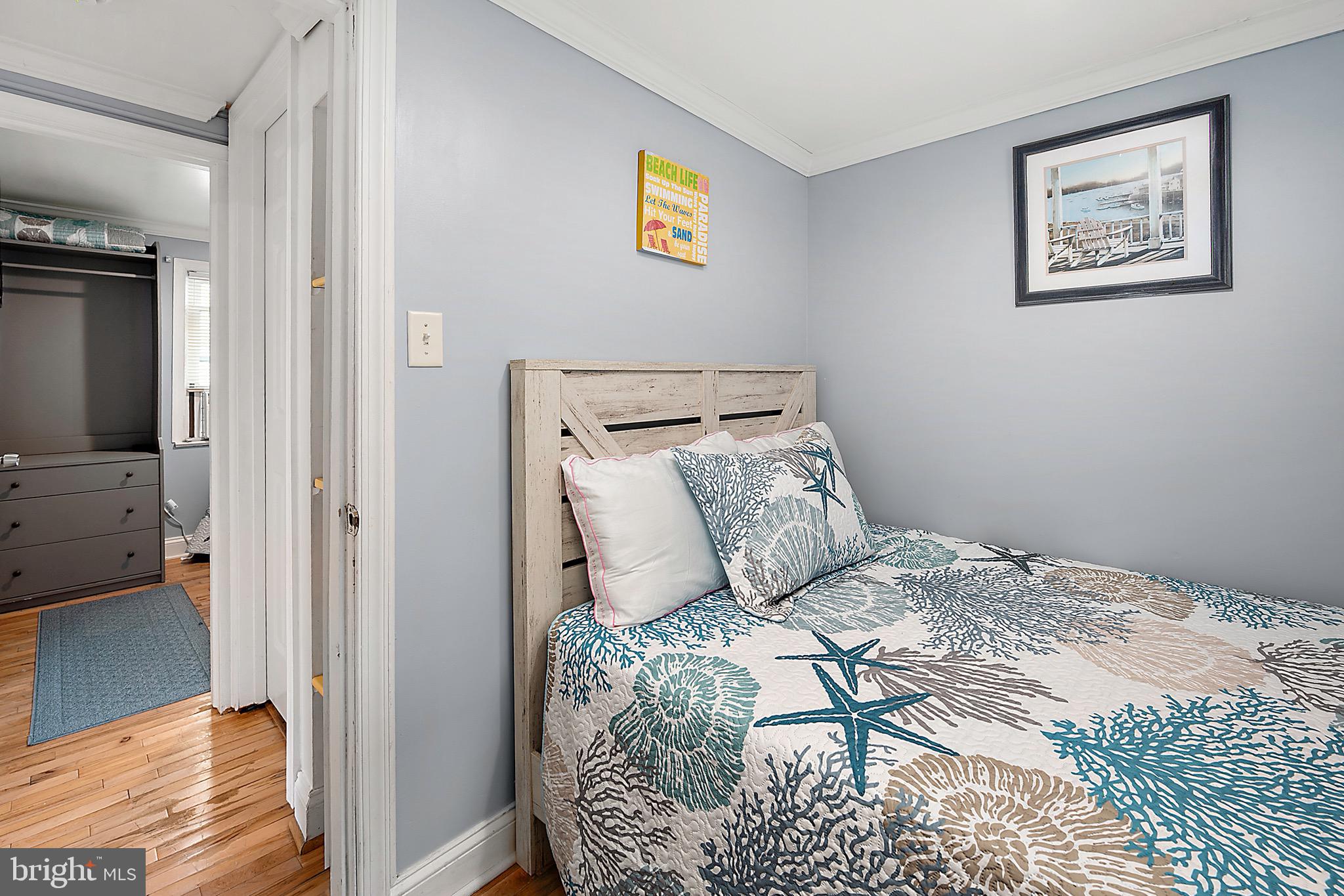 HITCHENS & TRIMPER - Residential