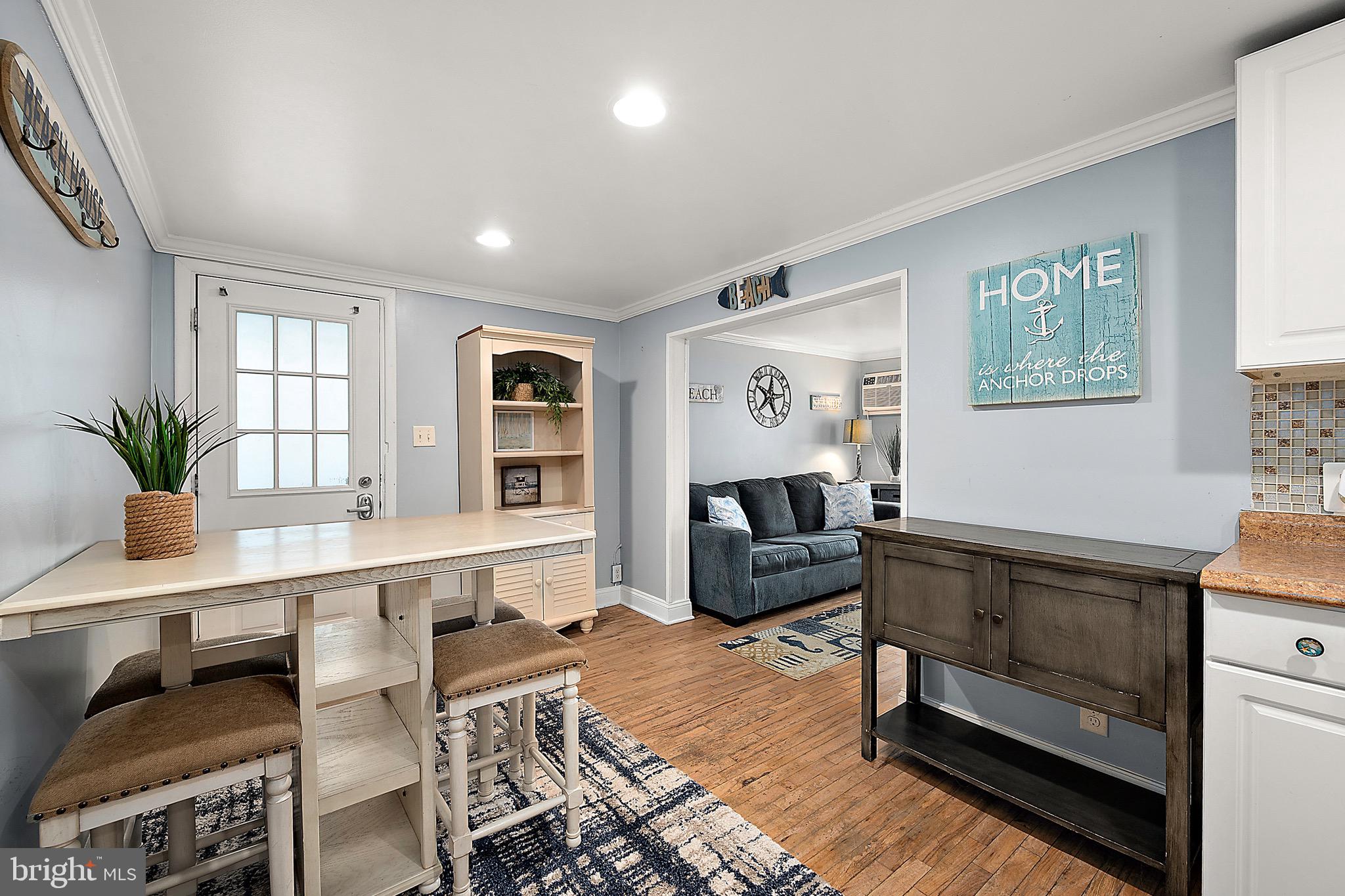 HITCHENS & TRIMPER - Residential