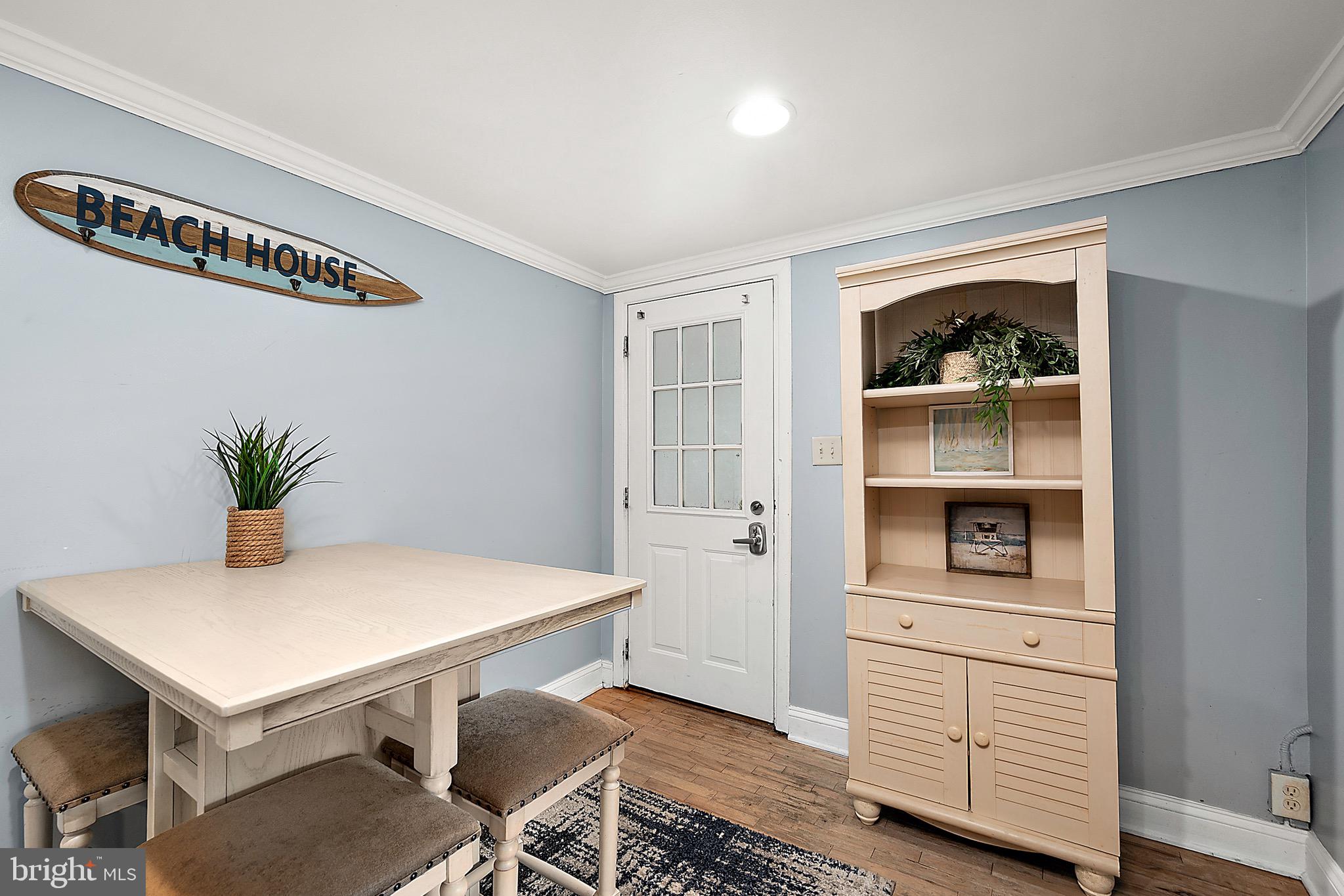 HITCHENS & TRIMPER - Residential