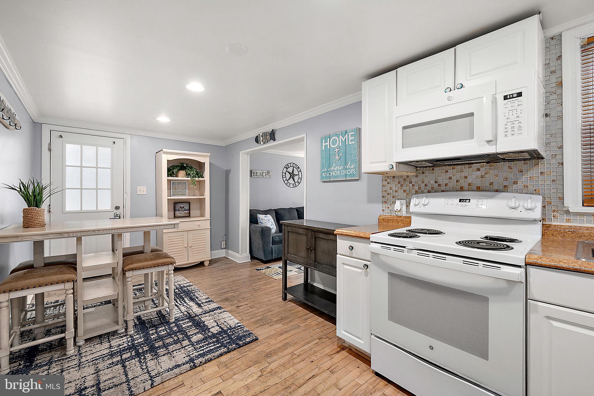 HITCHENS & TRIMPER - Residential