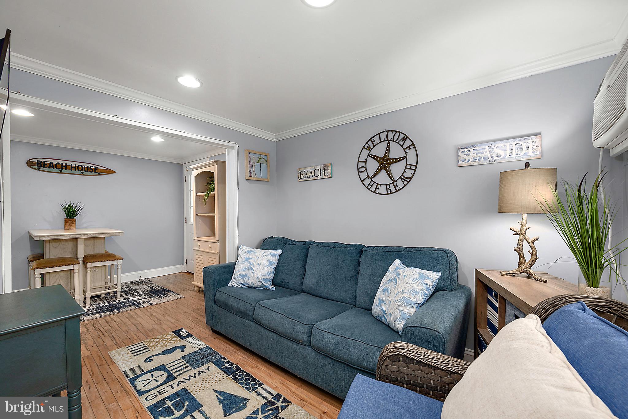 HITCHENS & TRIMPER - Residential