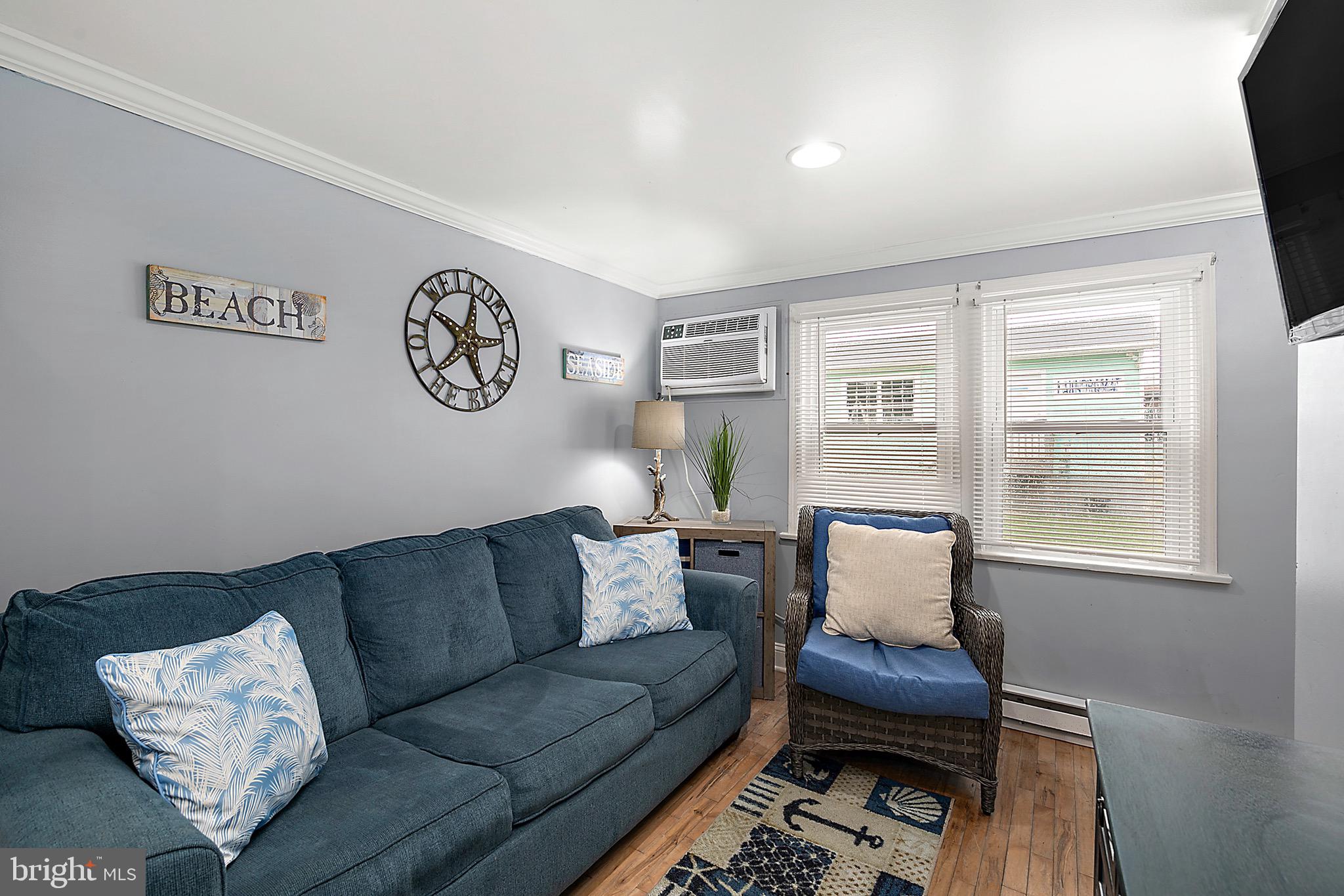 HITCHENS & TRIMPER - Residential