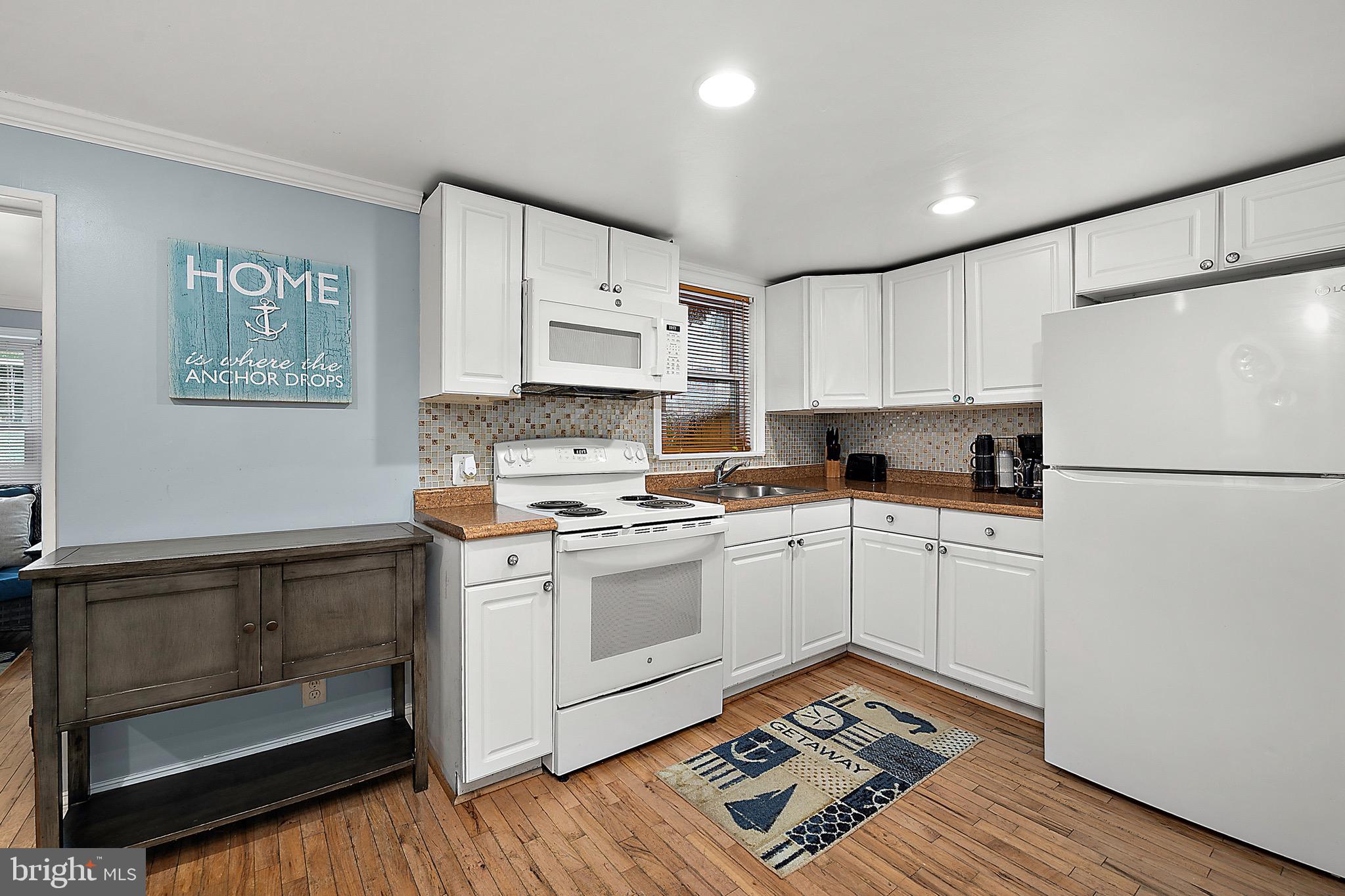 HITCHENS & TRIMPER - Residential