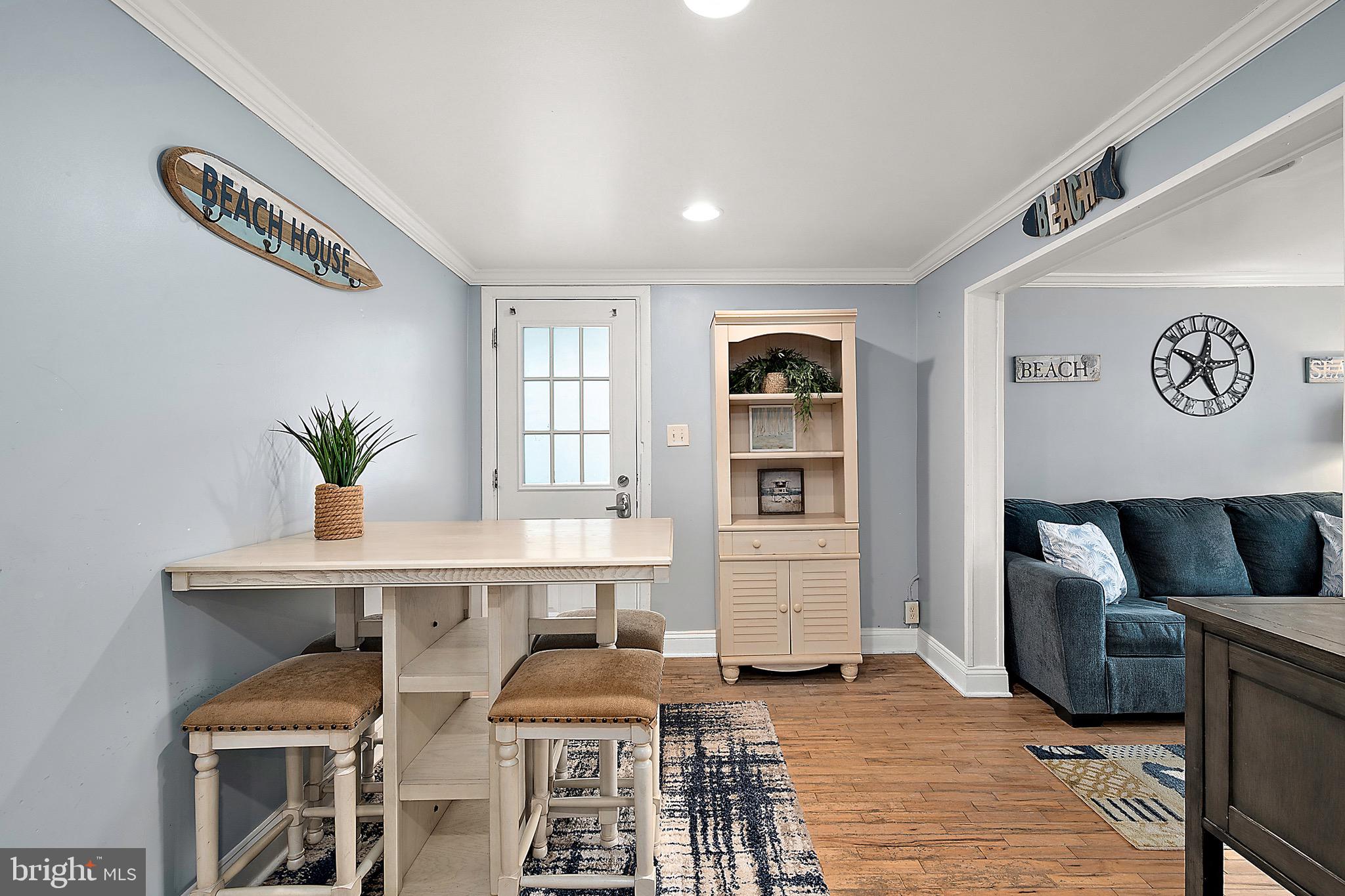 HITCHENS & TRIMPER - Residential