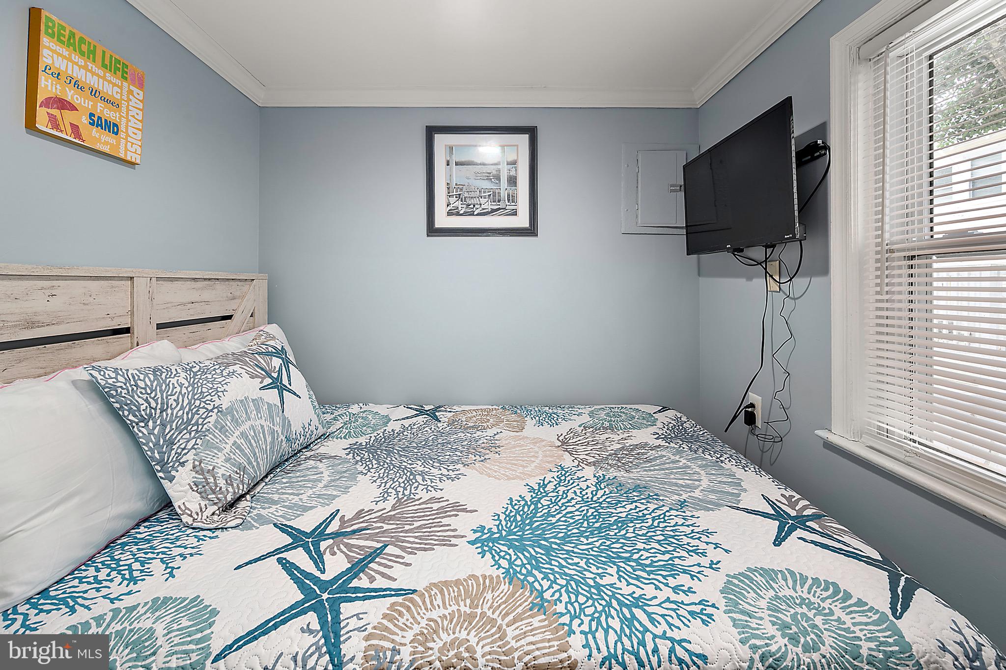 HITCHENS & TRIMPER - Residential