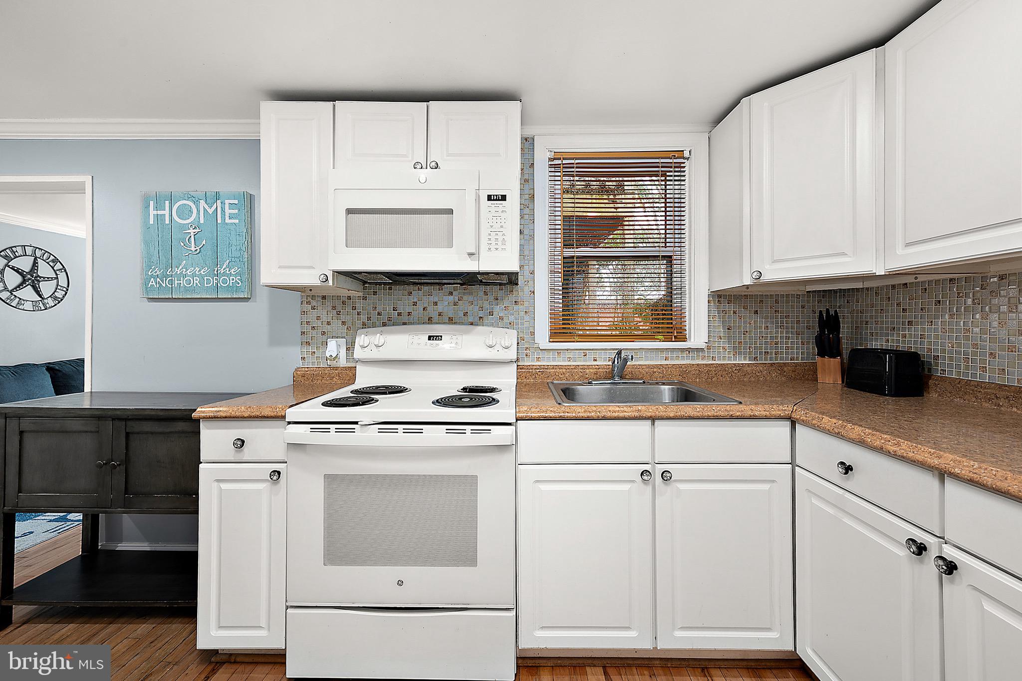 HITCHENS & TRIMPER - Residential