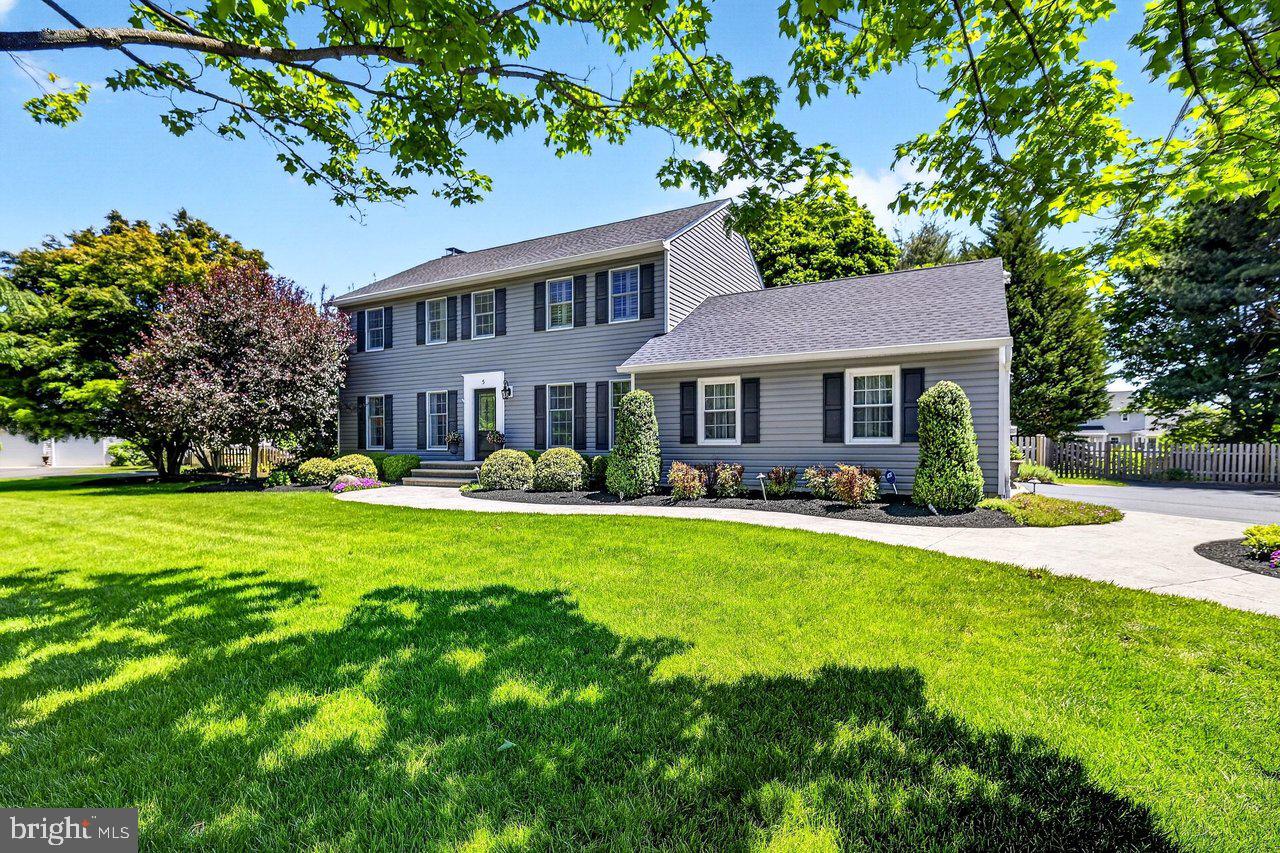 5 FAIRWAY DRIVE