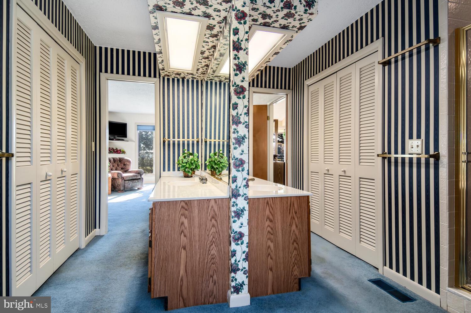 EASTON - Residential