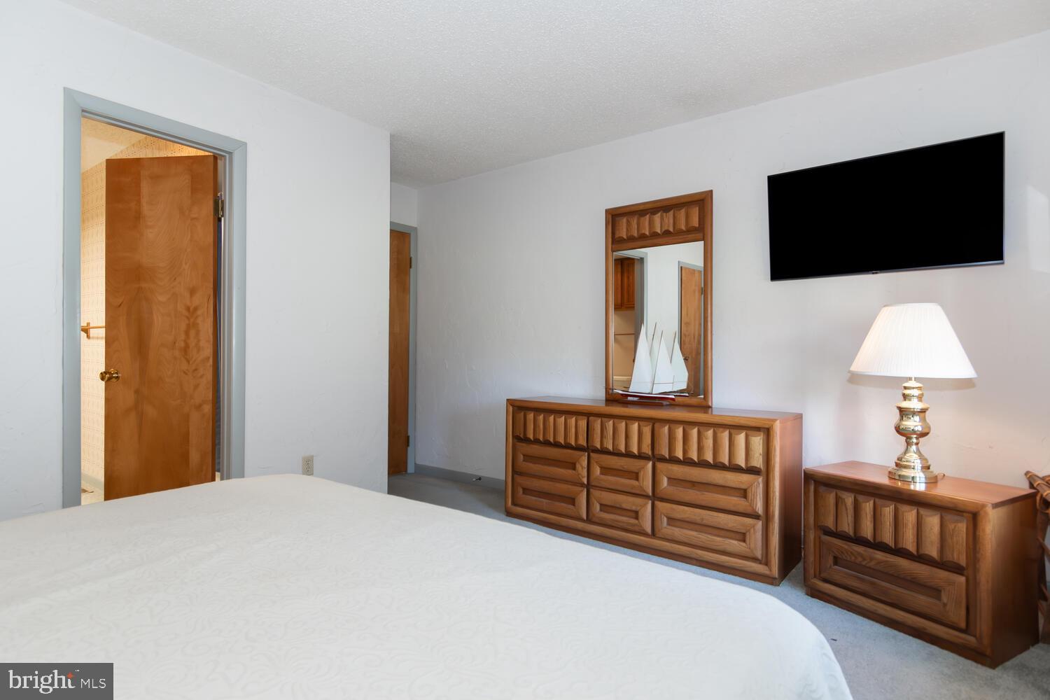 EASTON - Residential