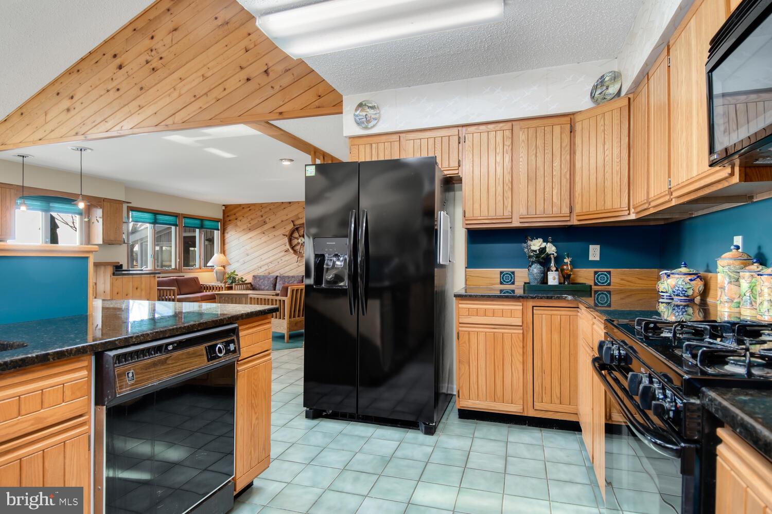 EASTON - Residential