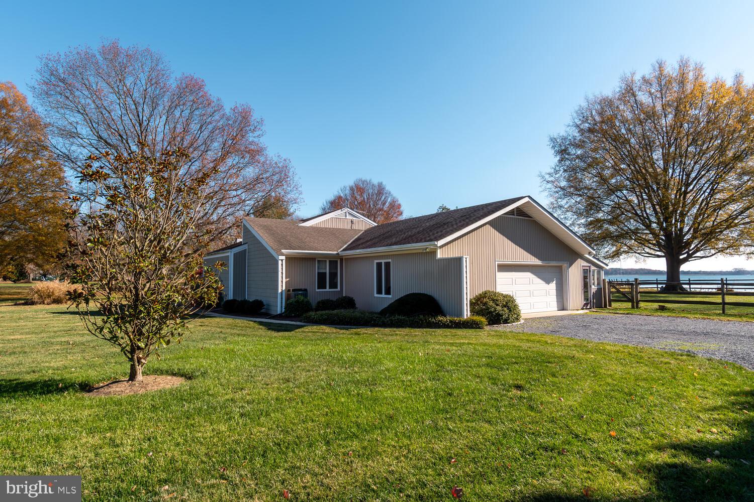 EASTON - Residential