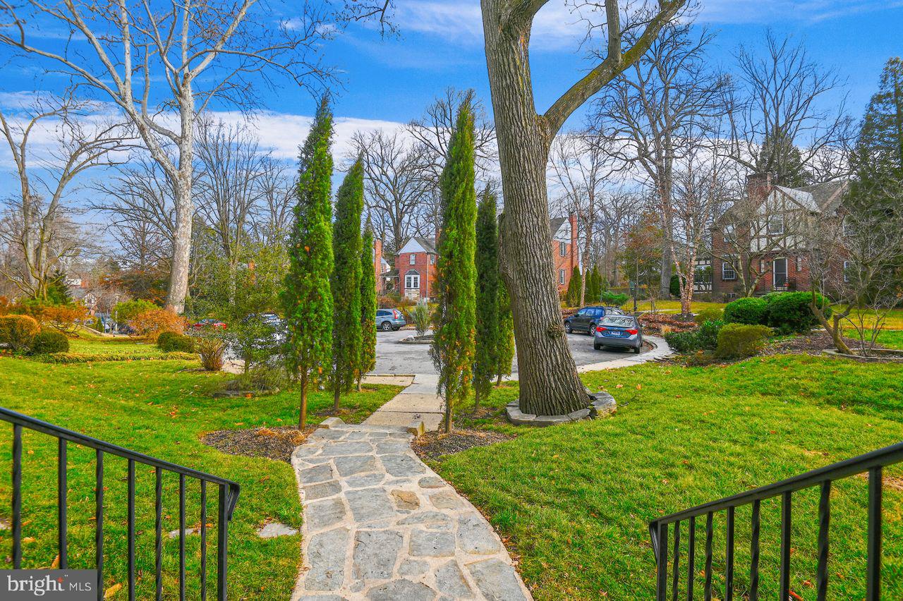 BELVEDERE SQUARE - Residential