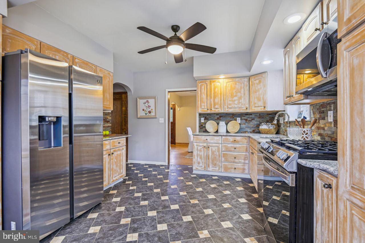 BELVEDERE SQUARE - Residential