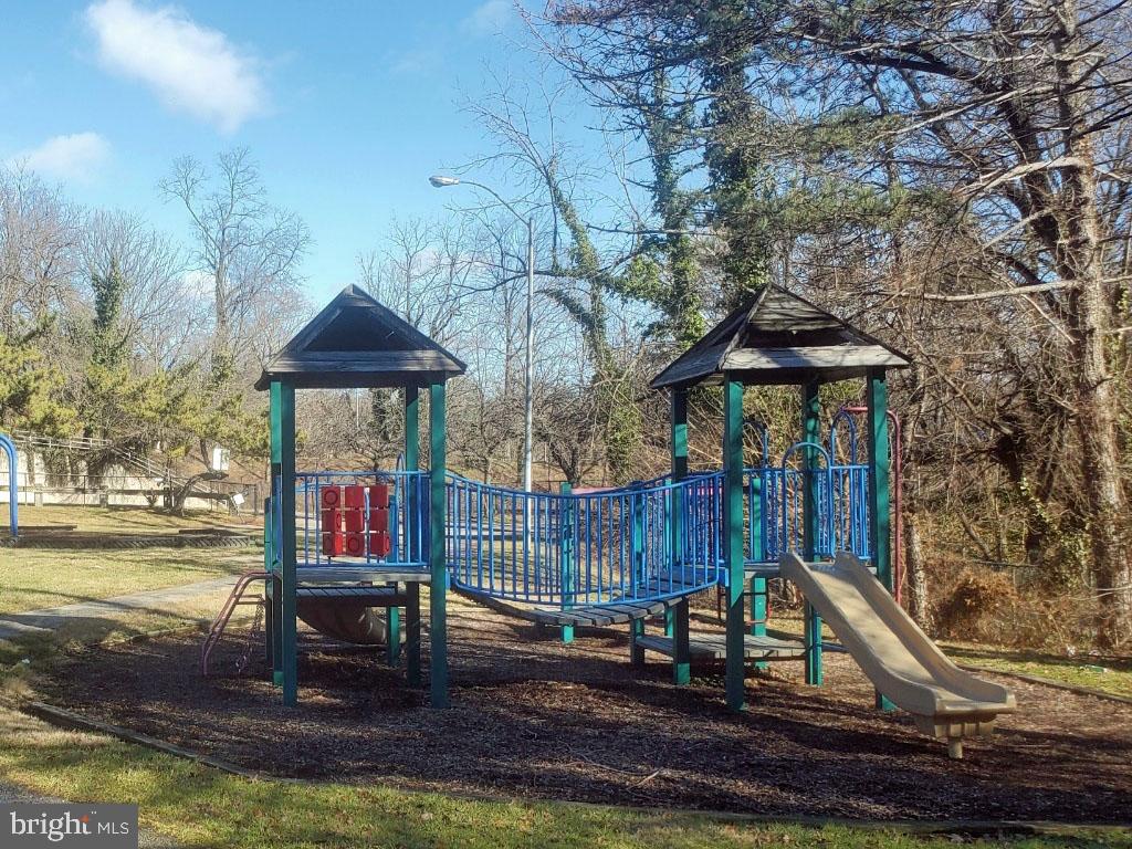 BELVEDERE SQUARE - Residential