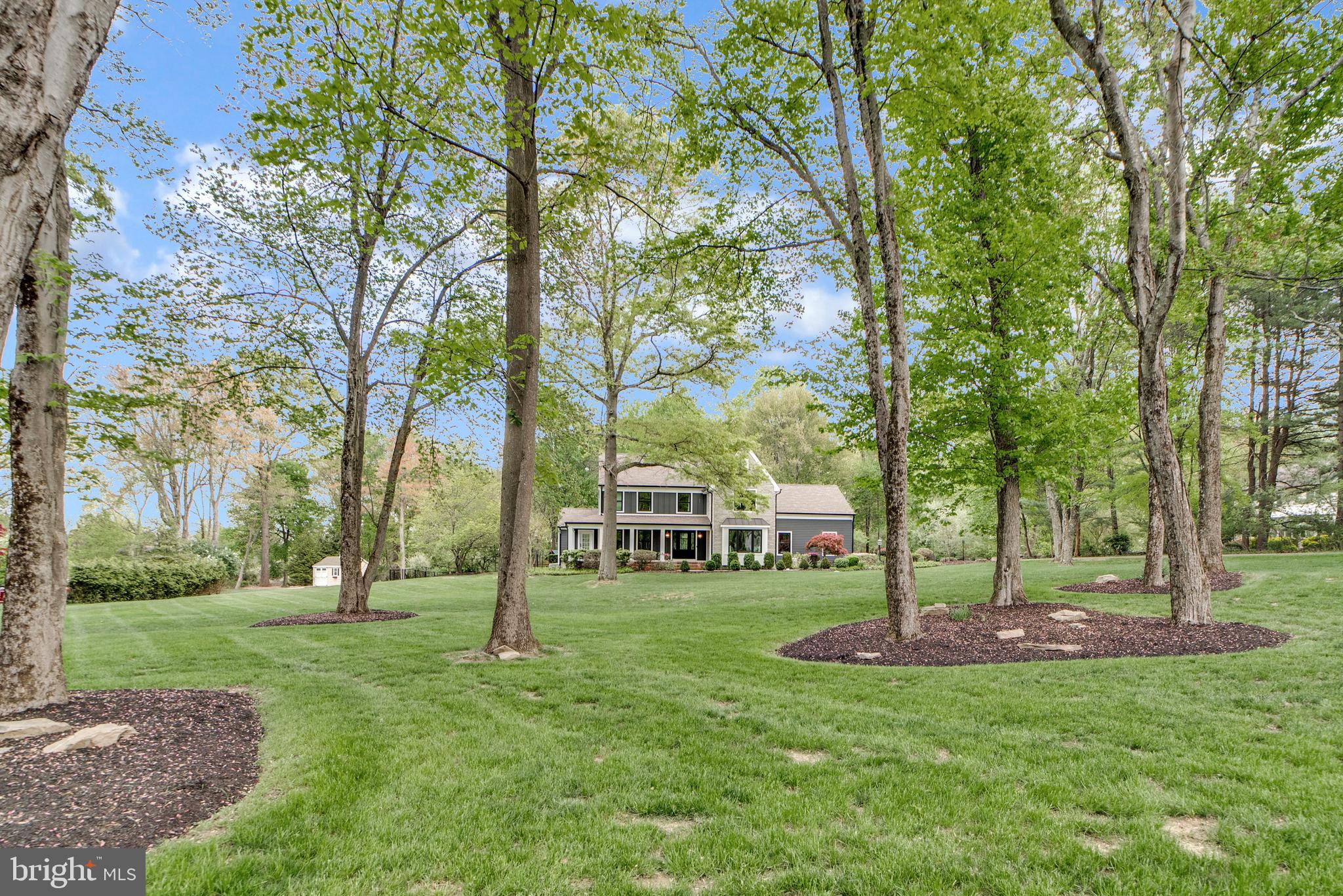 325 SPRING HILL ROAD