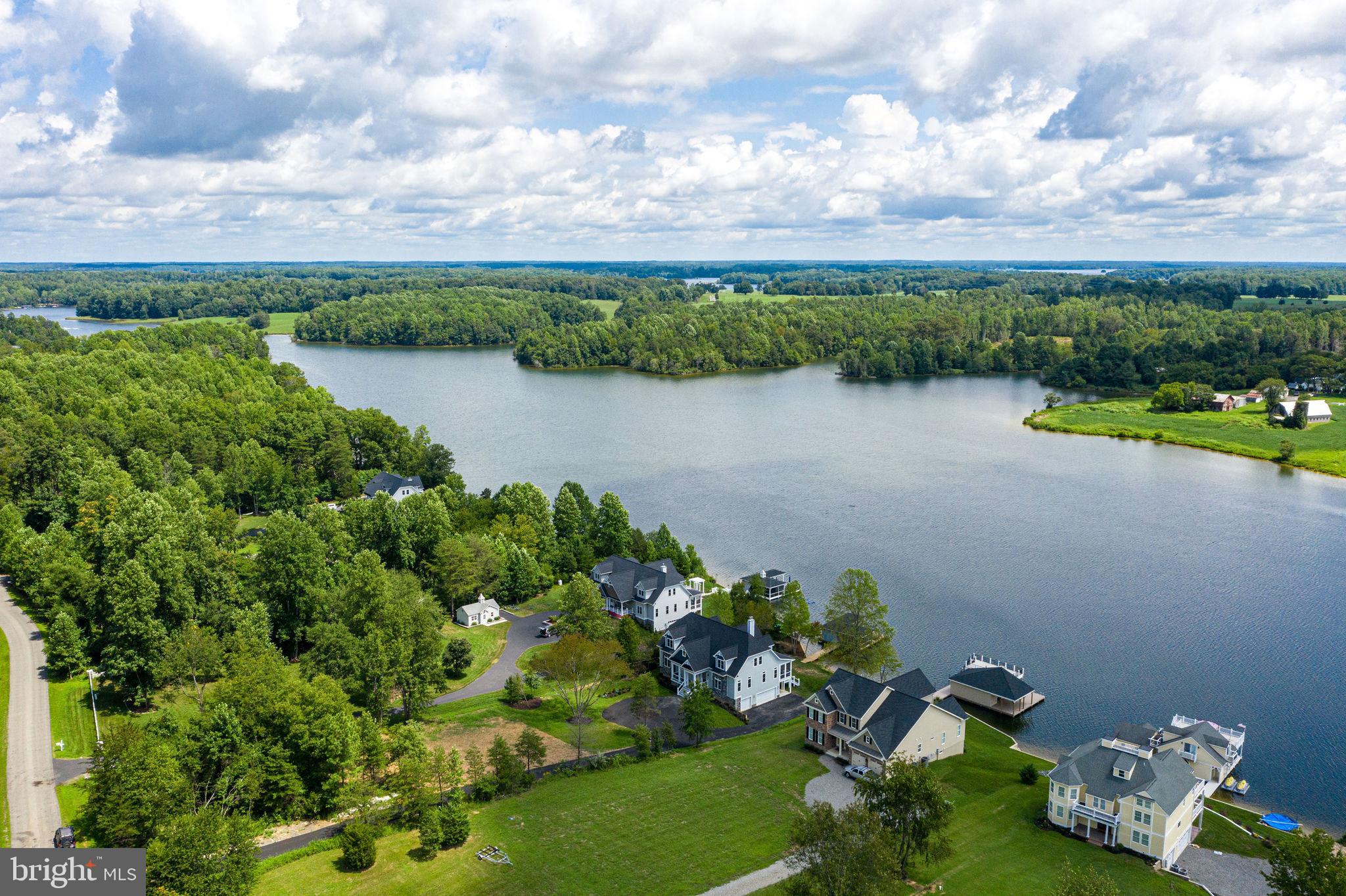 SUMMERVIEW POINT - Residential