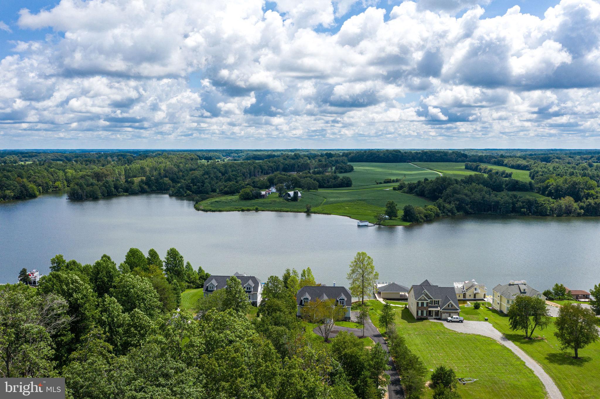 SUMMERVIEW POINT - Residential