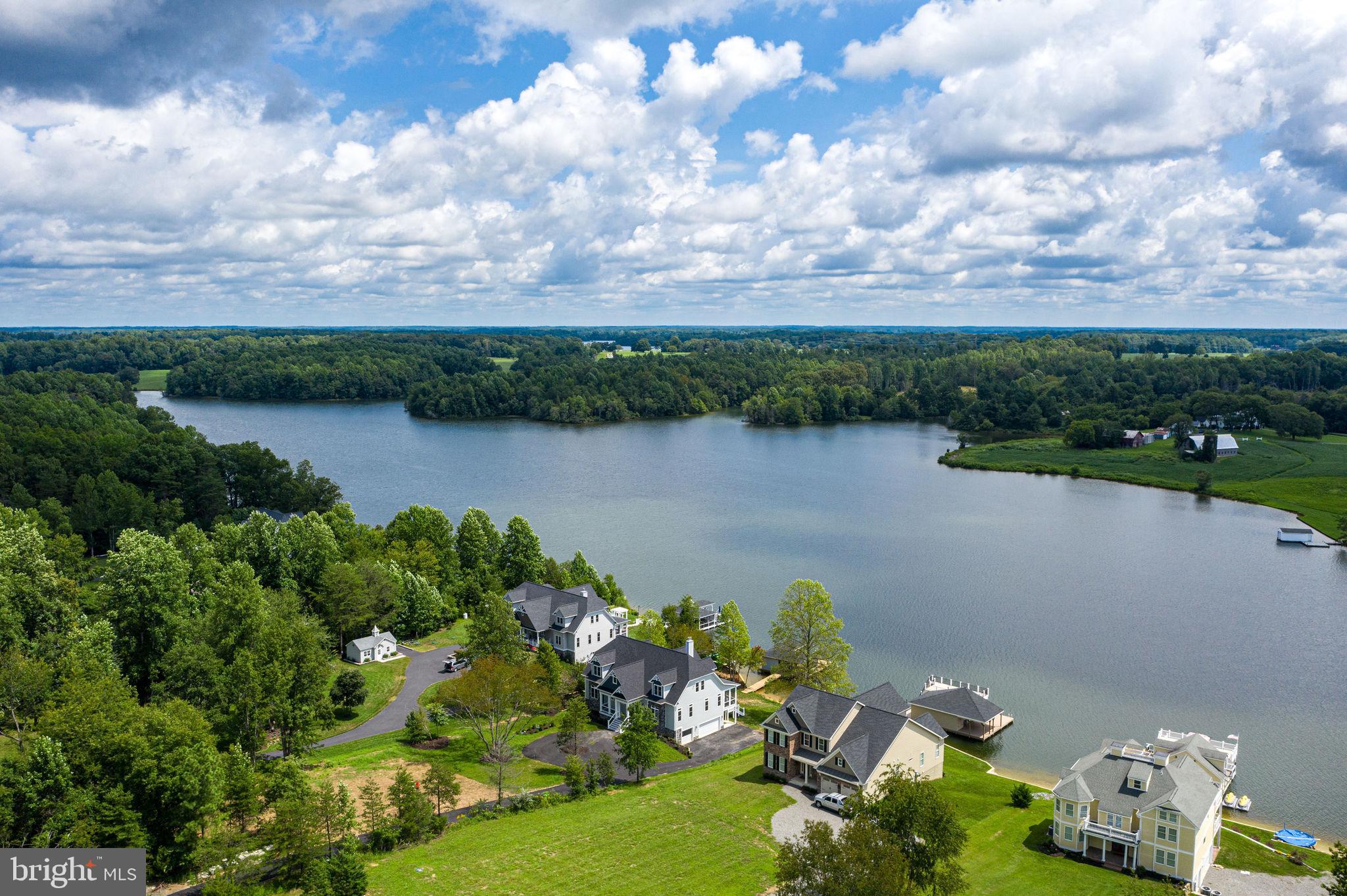 SUMMERVIEW POINT - Residential