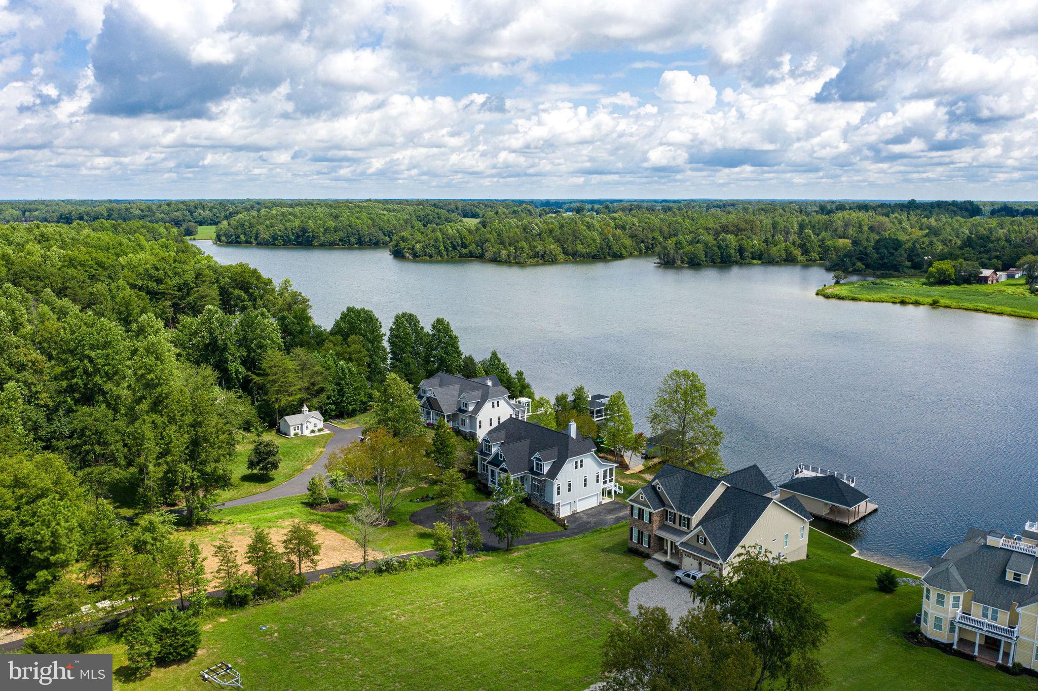 SUMMERVIEW POINT - Residential