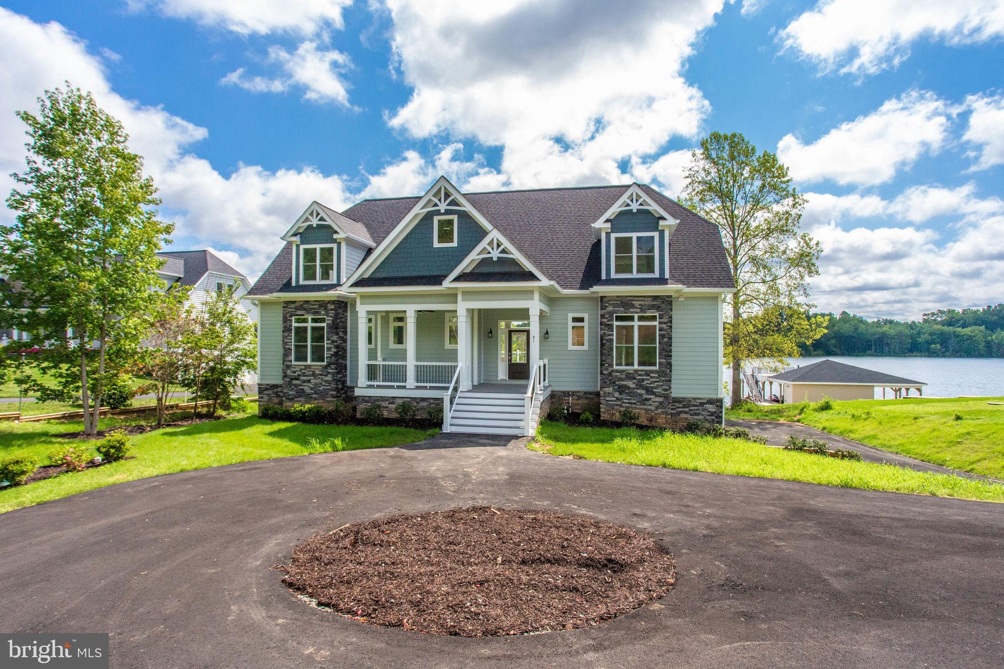 SUMMERVIEW POINT - Residential