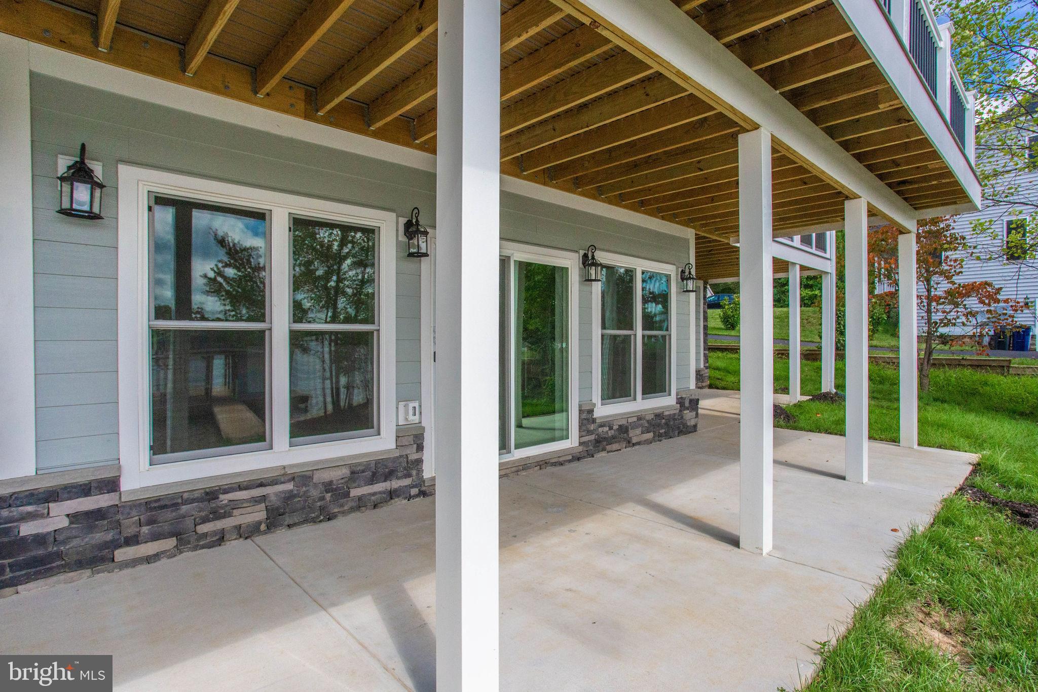 SUMMERVIEW POINT - Residential