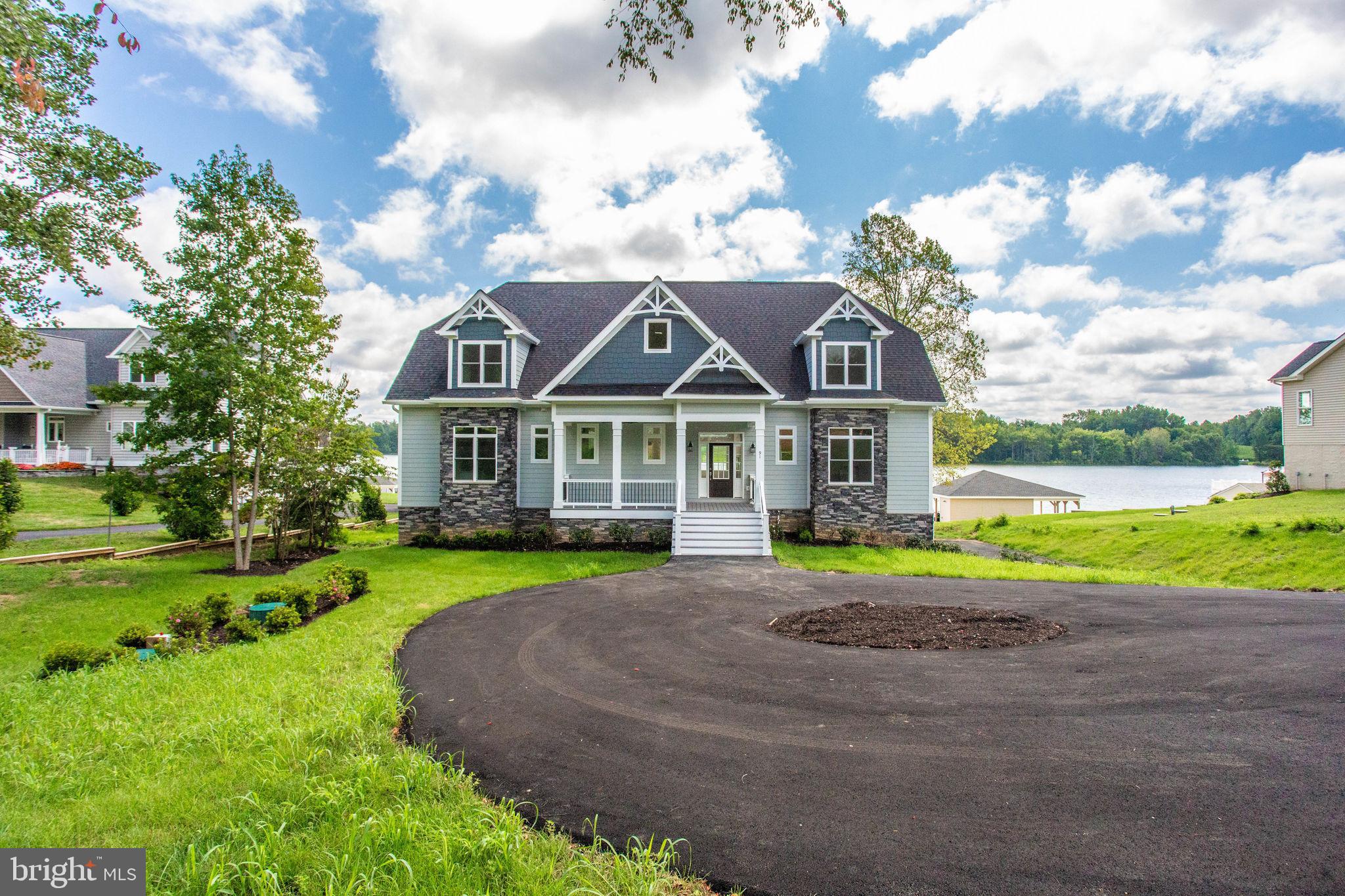 SUMMERVIEW POINT - Residential