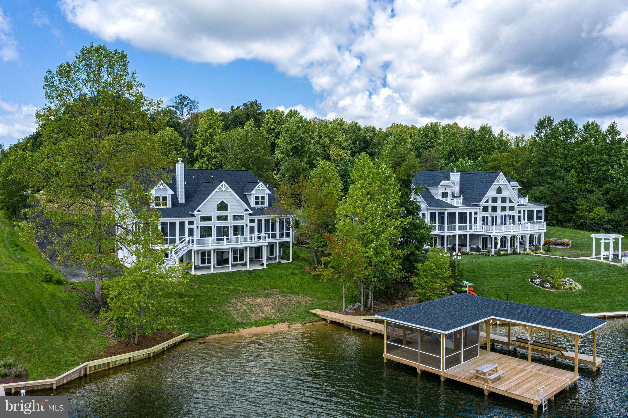 SUMMERVIEW POINT - Residential