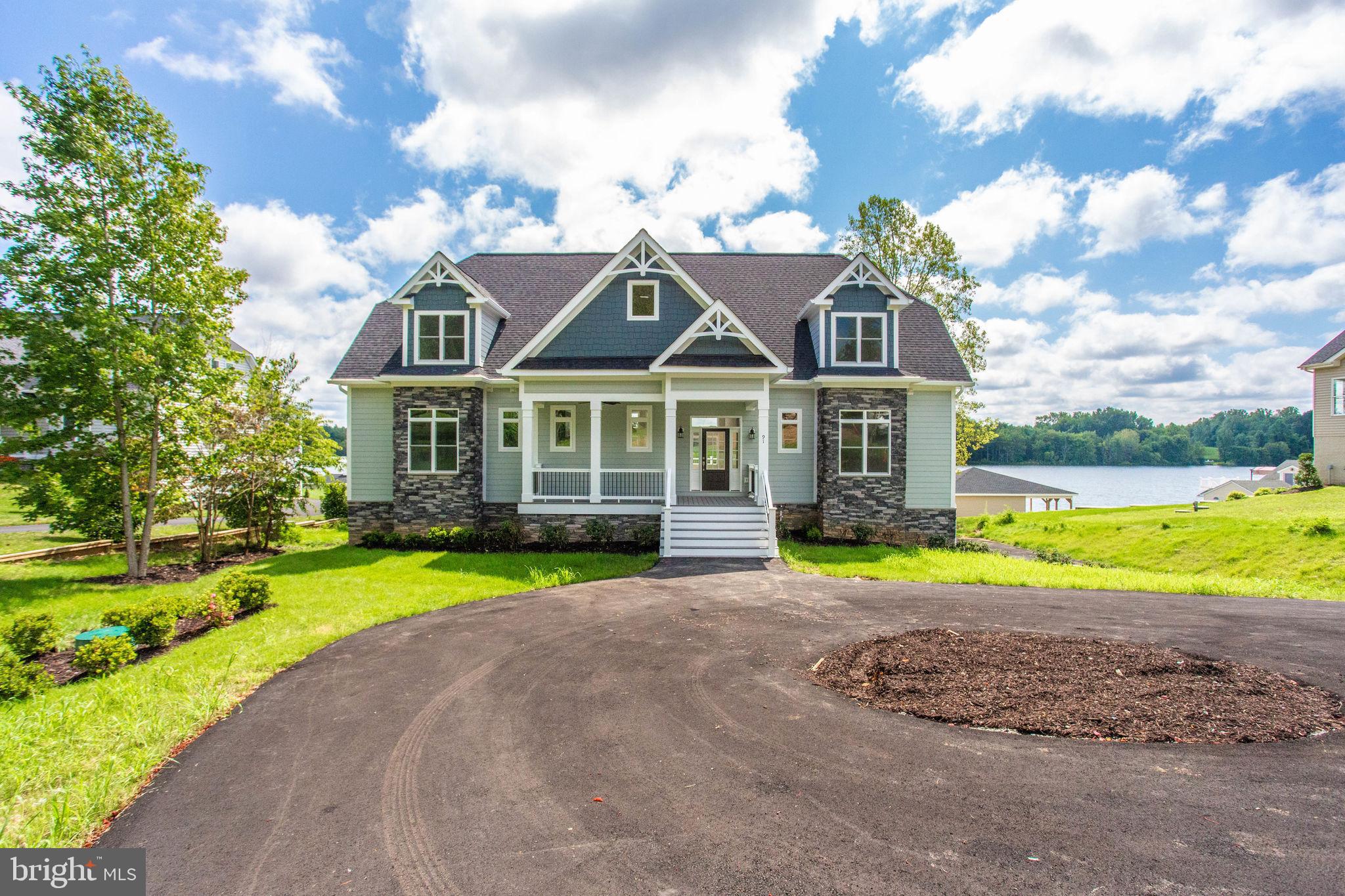 SUMMERVIEW POINT - Residential