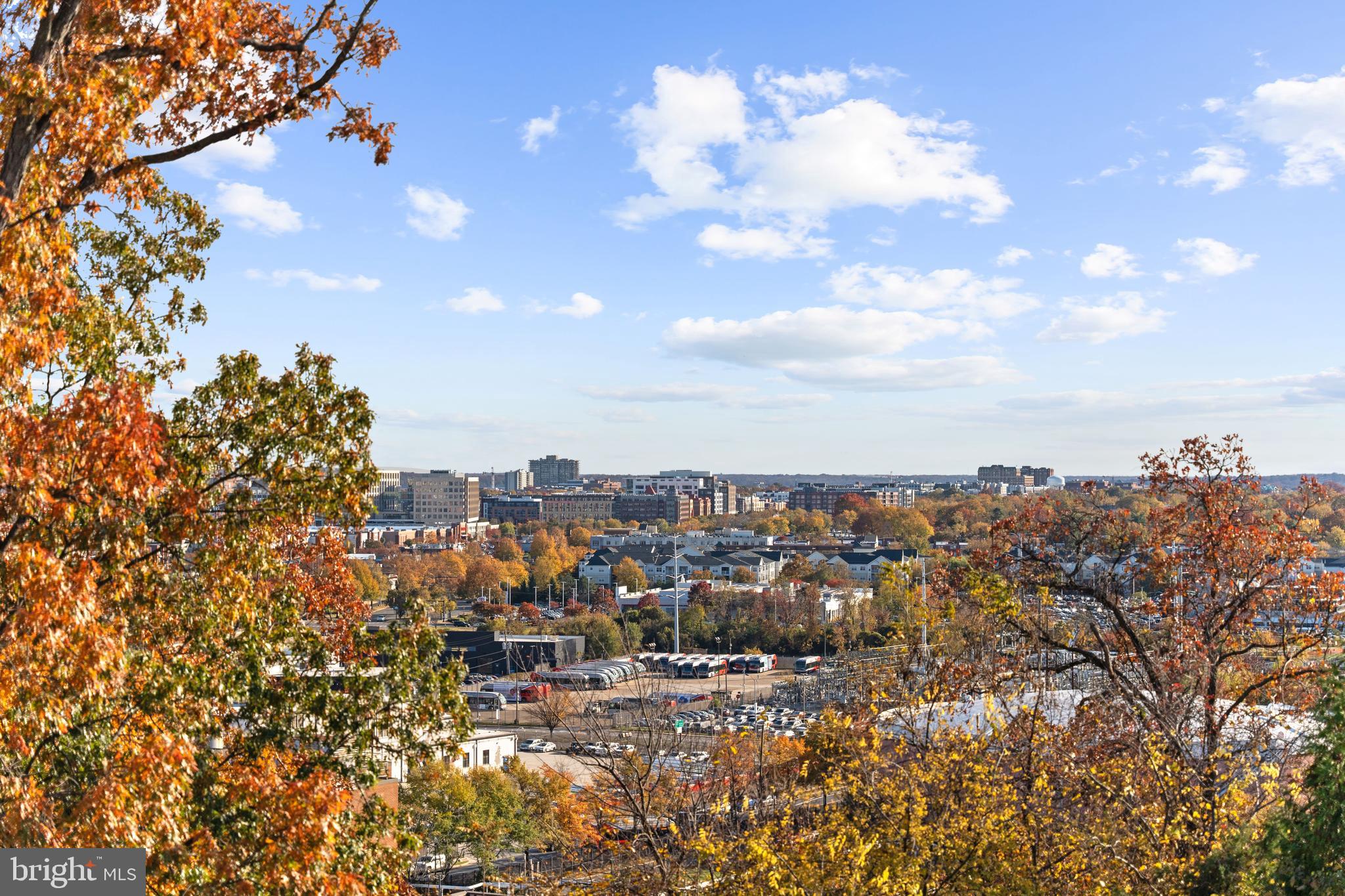 OAKCREST - Residential