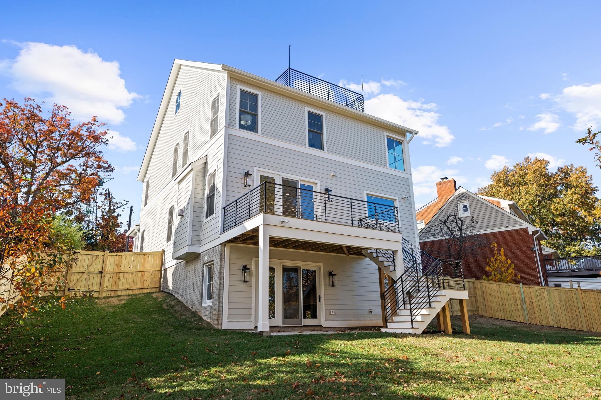 OAKCREST - Residential