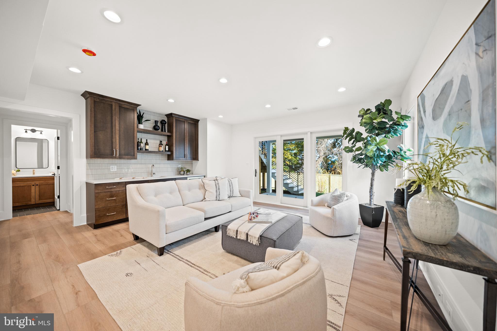 OAKCREST - Residential