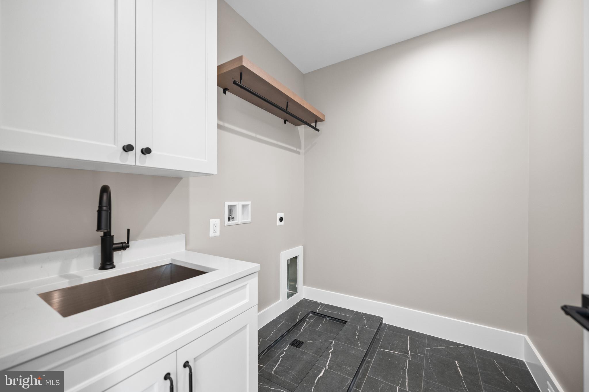 OAKCREST - Residential