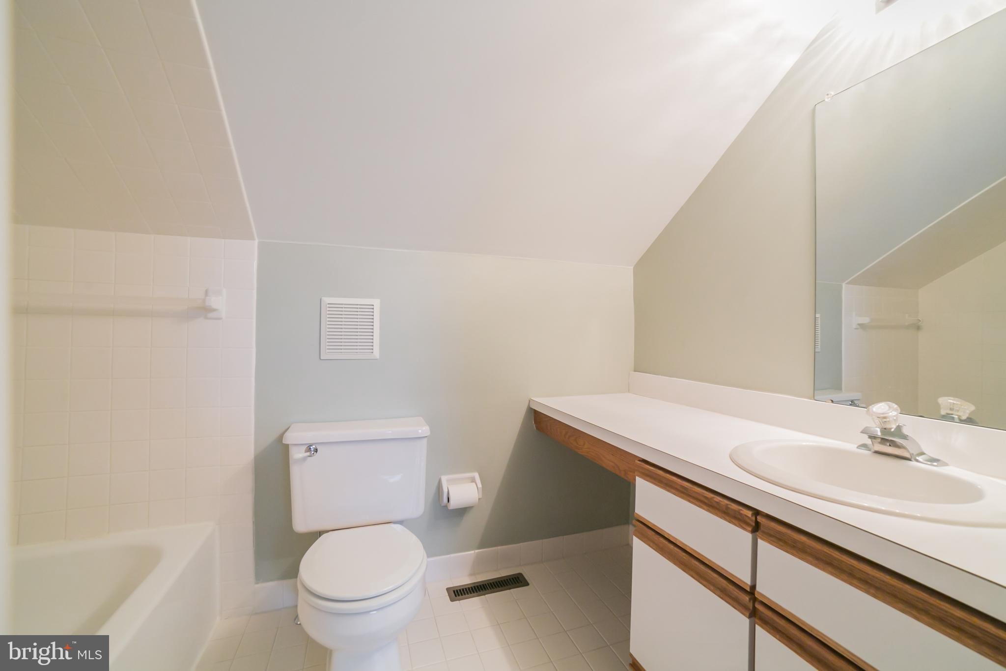 LAFAYETTE HILL - Residential