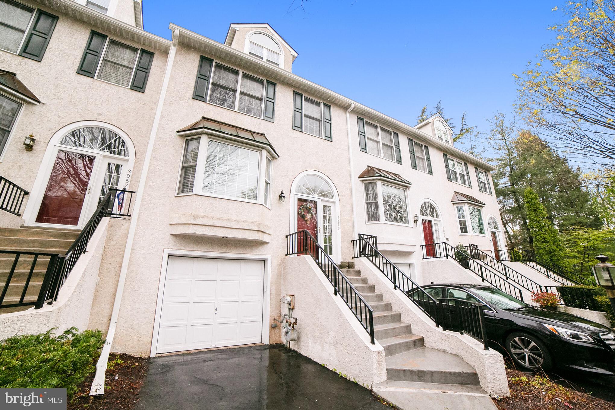 LAFAYETTE HILL - Residential