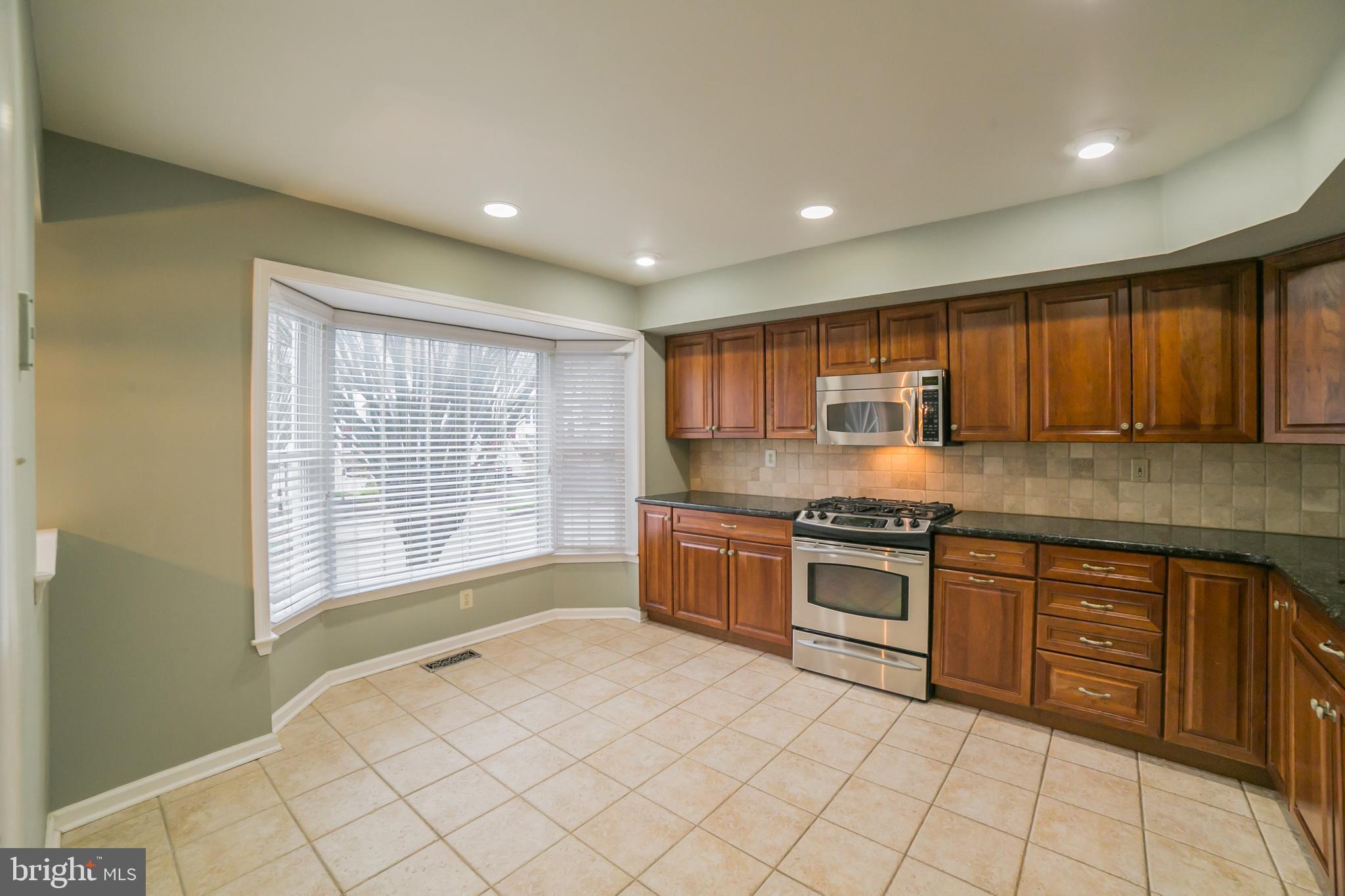 LAFAYETTE HILL - Residential