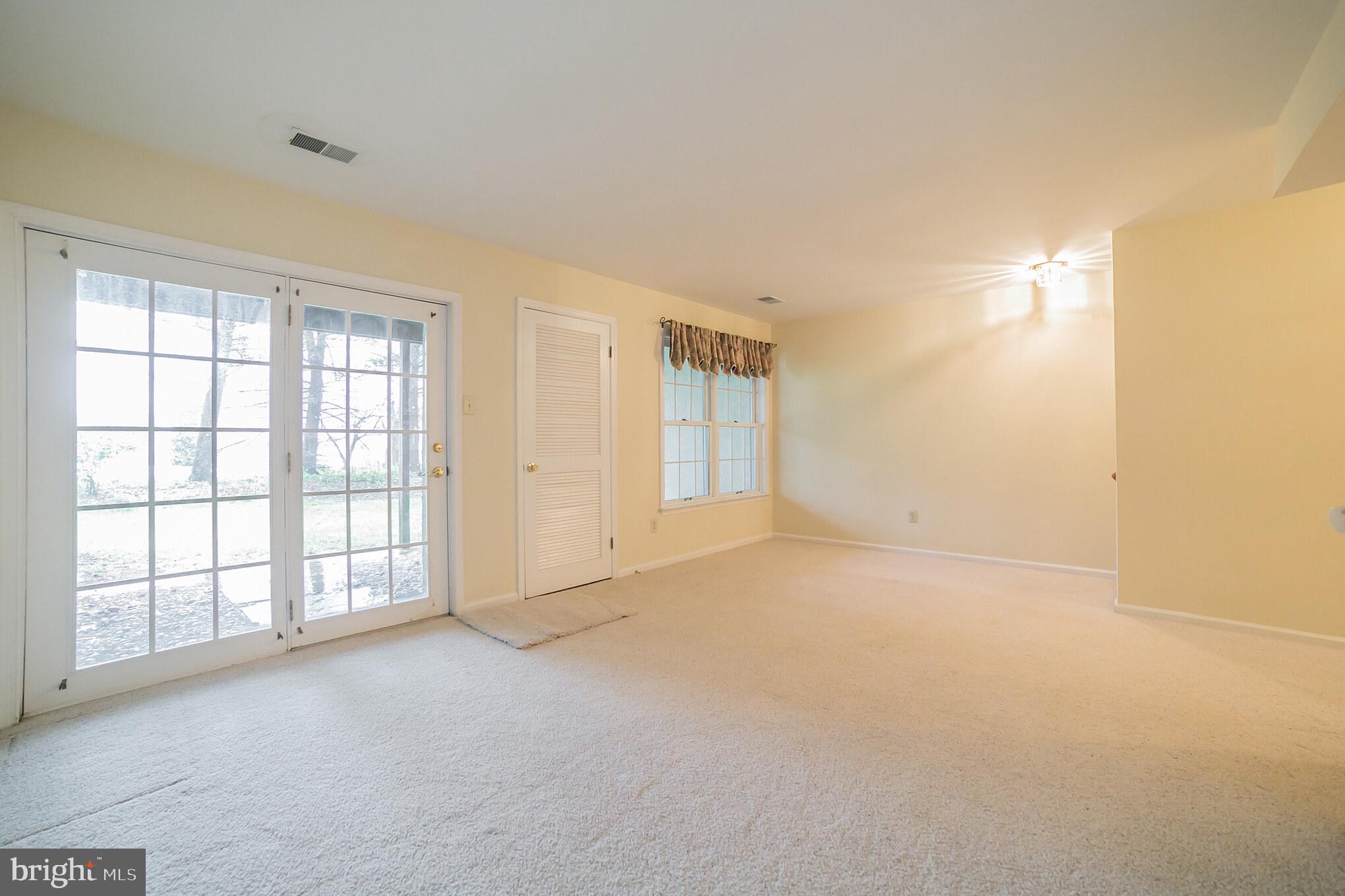 LAFAYETTE HILL - Residential