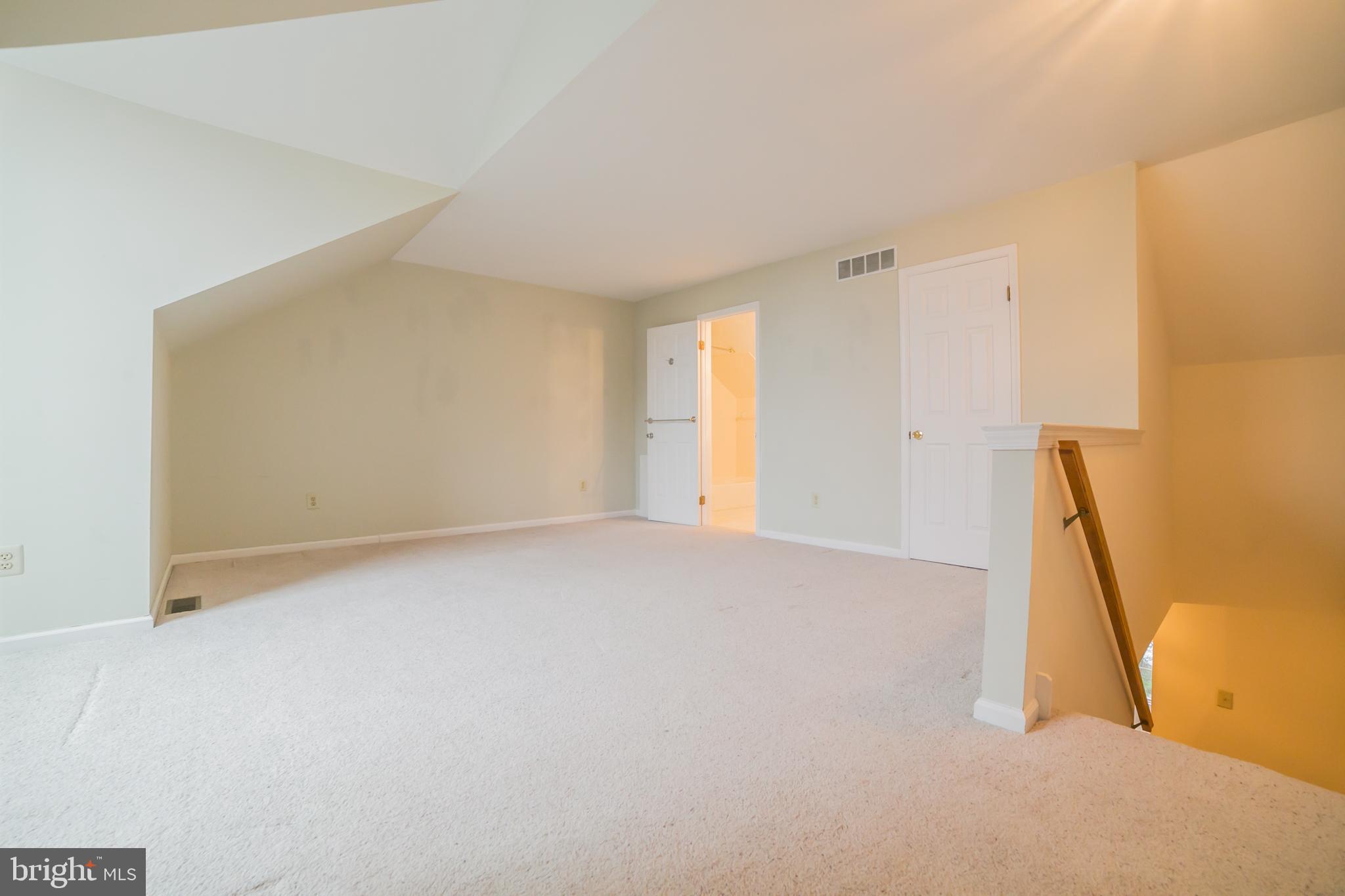 LAFAYETTE HILL - Residential