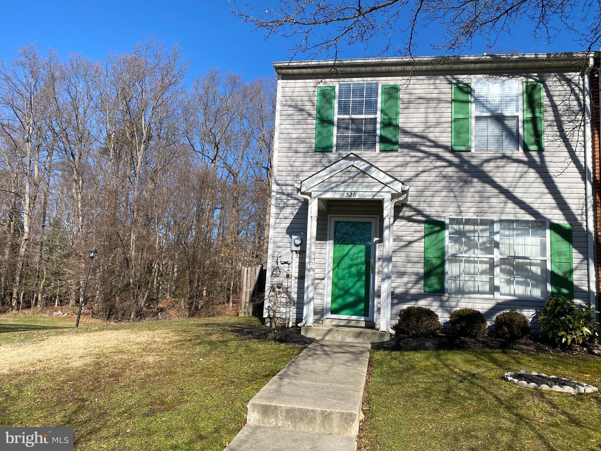 TANGLEWOOD TOWNHOMES SUB - Residential Lease