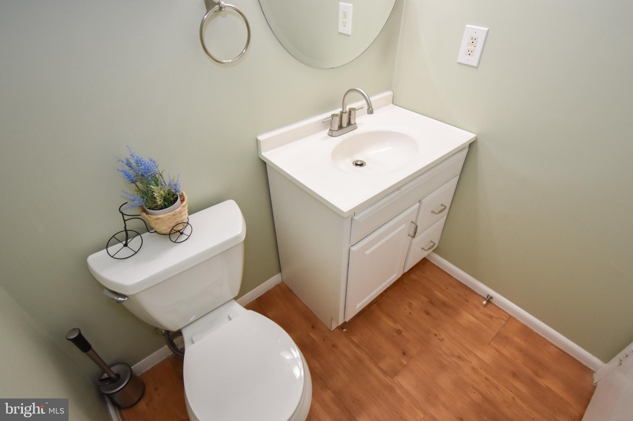 NEWTOWN CROSSING - Residential Lease