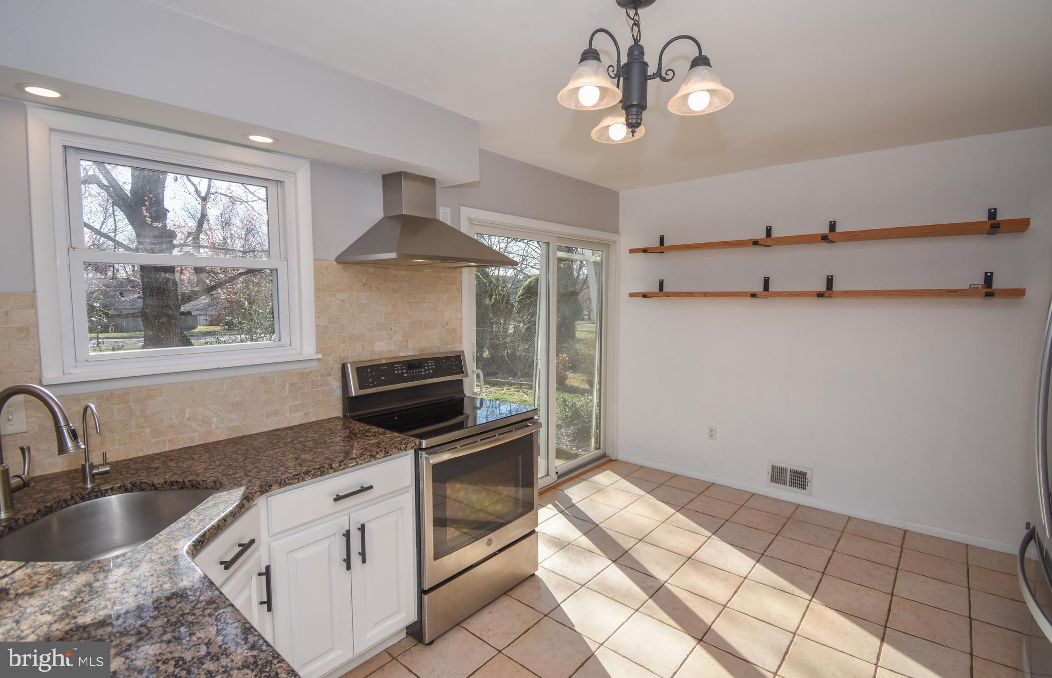 NEWTOWN CROSSING - Residential Lease