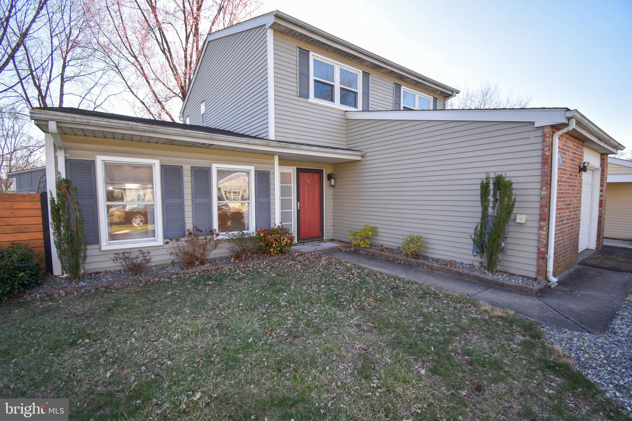 NEWTOWN CROSSING - Residential Lease