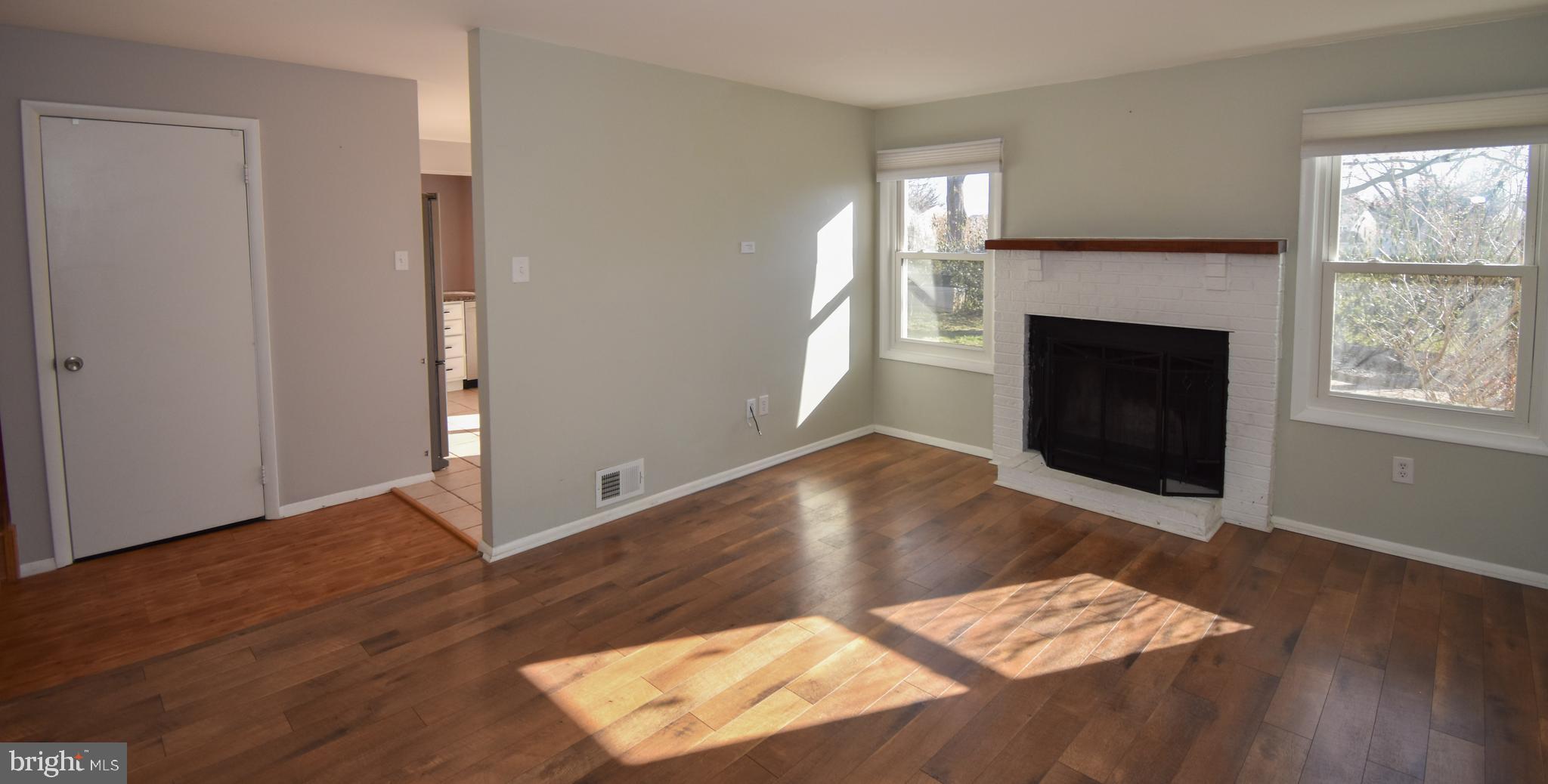 NEWTOWN CROSSING - Residential Lease