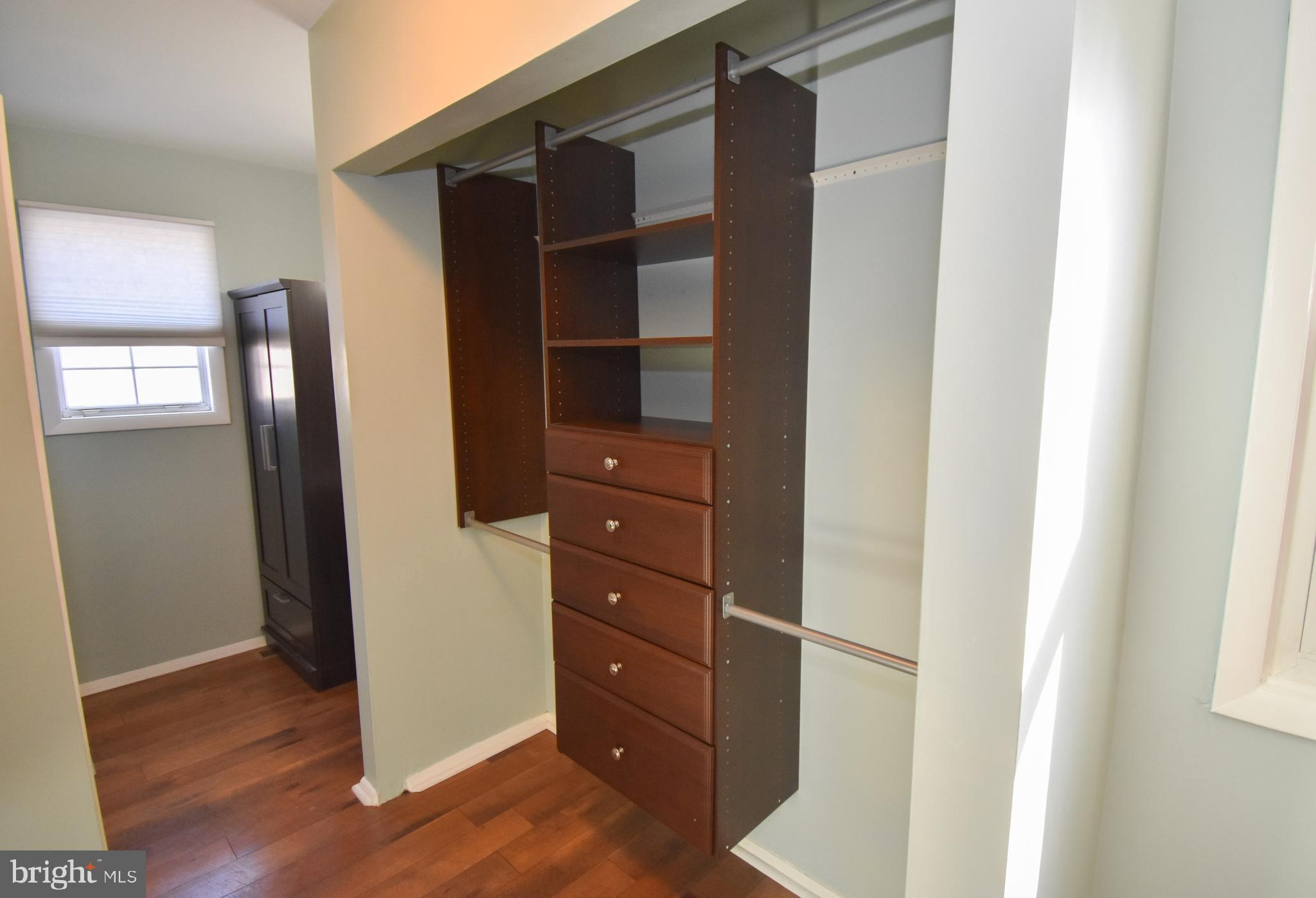 NEWTOWN CROSSING - Residential Lease