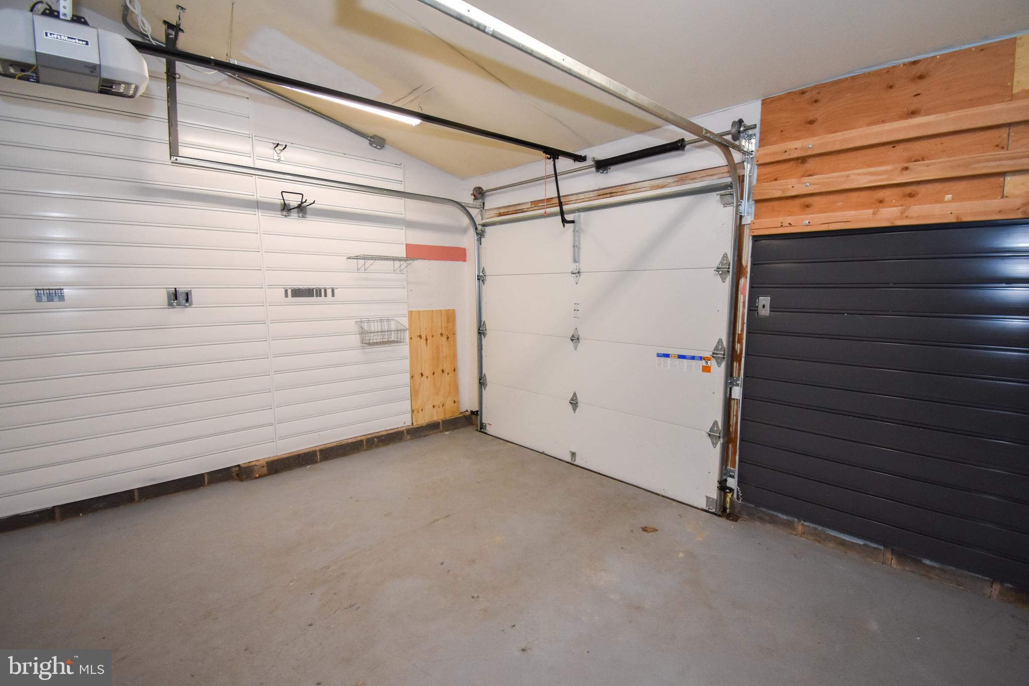 NEWTOWN CROSSING - Residential Lease