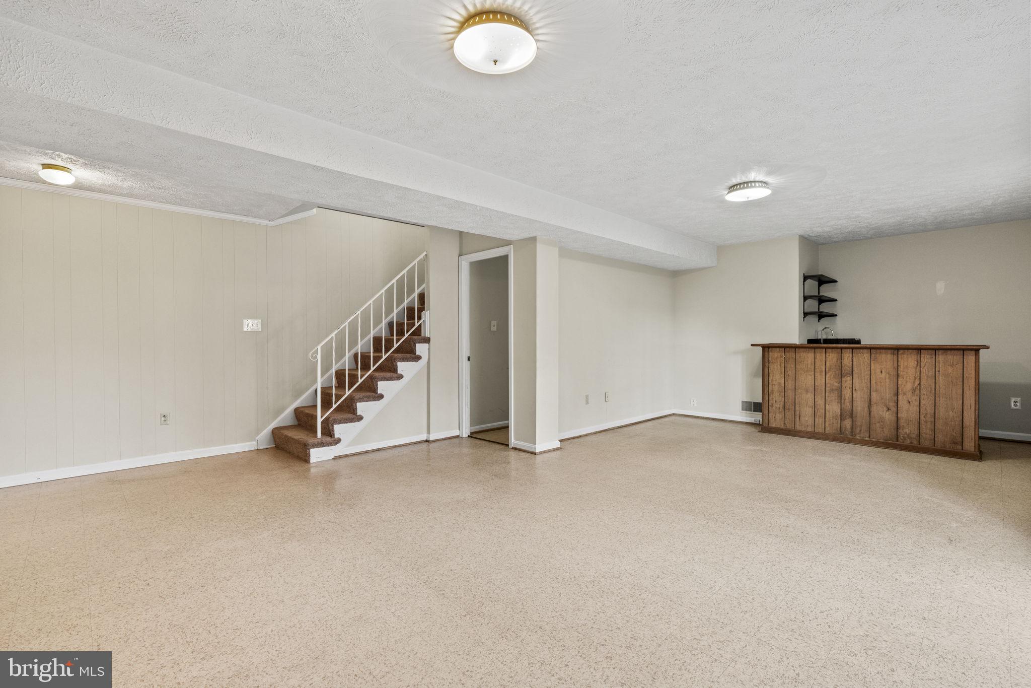 ORANGE HUNT ESTATES - Residential