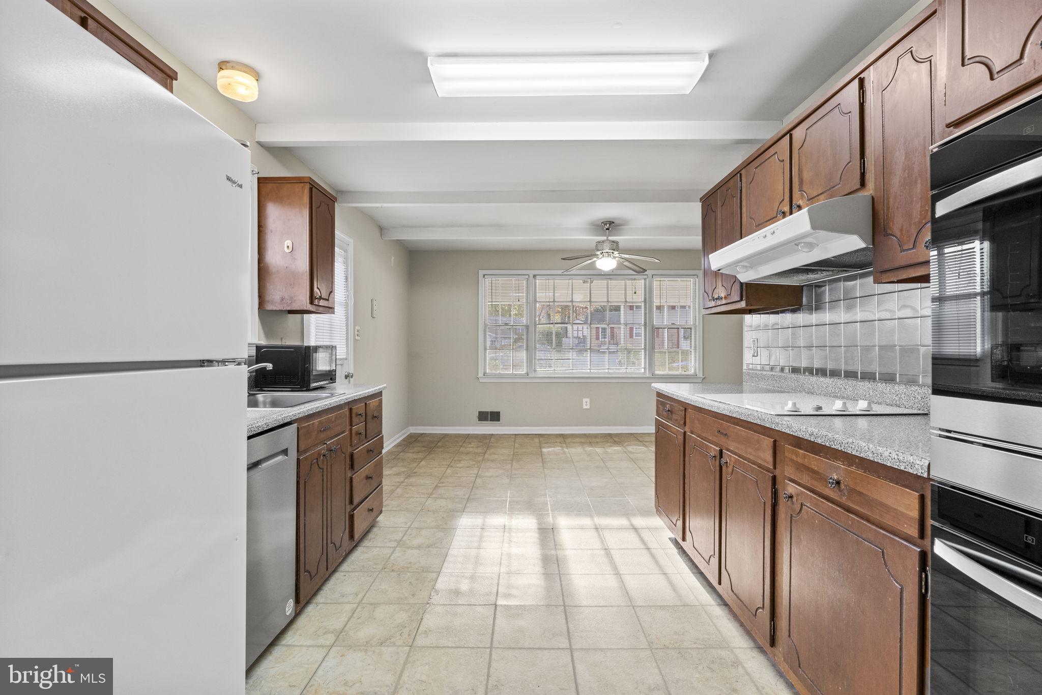 ORANGE HUNT ESTATES - Residential