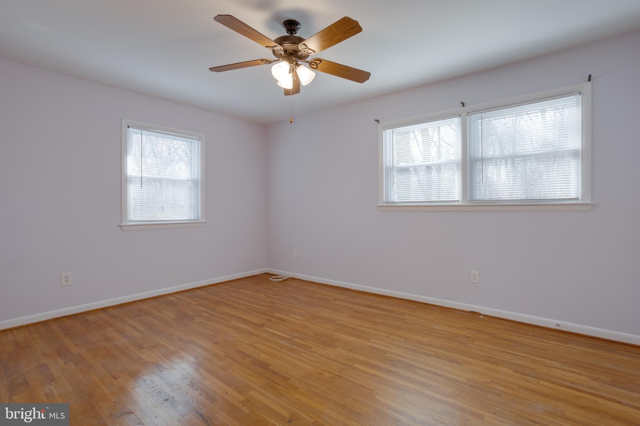 ROLLING VALLEY - Residential Lease